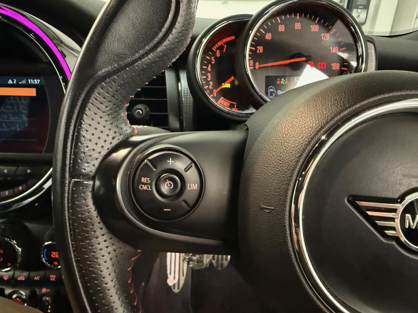 MINI Hatch 1.5 Cooper Sport Hatchback 5dr Petrol Manual Euro 6 (s/s) (136 ps)