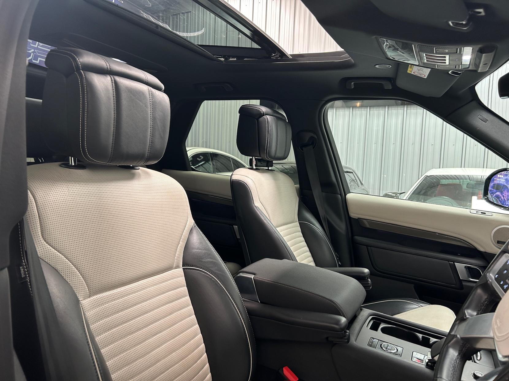 Land Rover Discovery 3.0 D300 MHEV Metropolitan Edition SUV 5dr Diesel Auto 4WD Euro 6 (s/s) (300 ps)