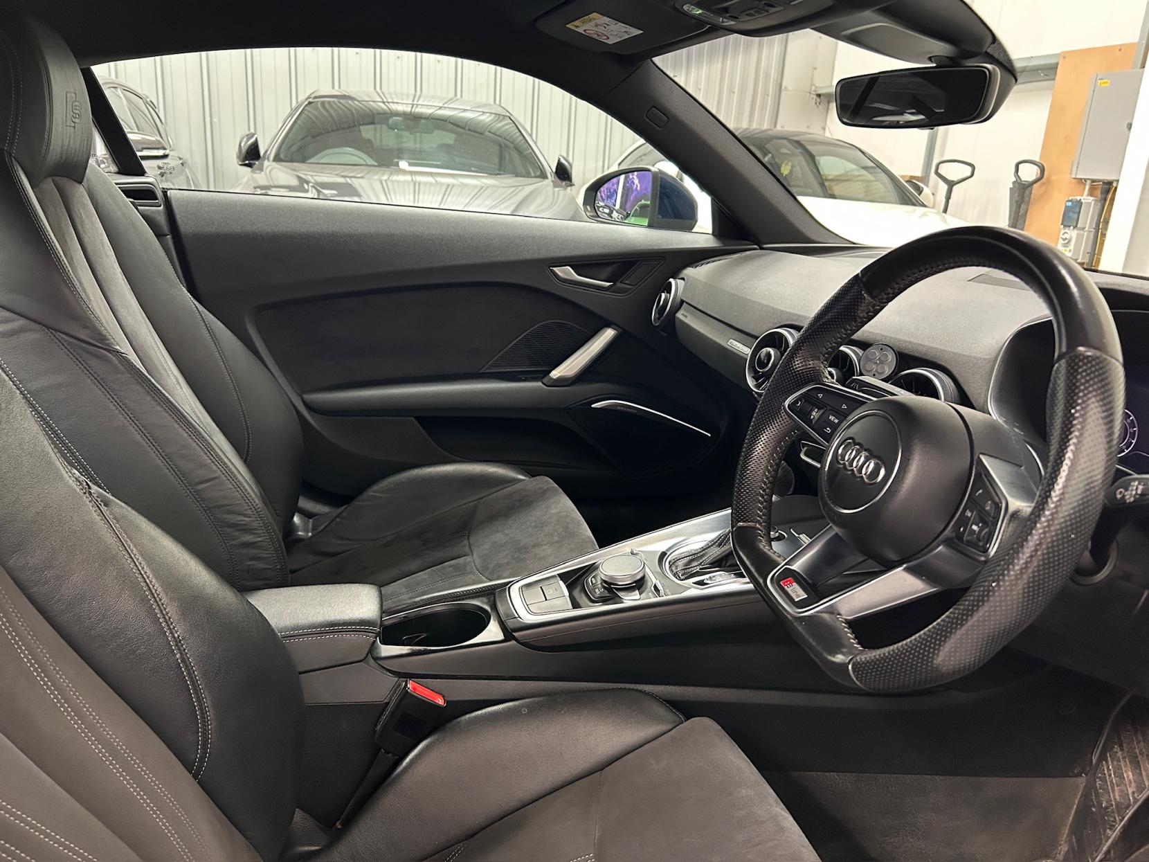 Audi TT 2.0 TFSI S line Coupe 3dr Petrol S Tronic quattro Euro 6 (s/s) (230 ps)