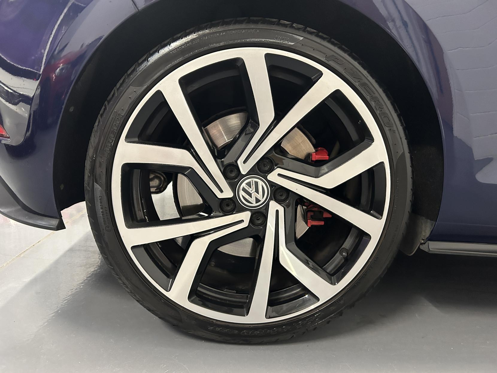 Volkswagen Golf 2.0 TSI GTI Performance Hatchback 3dr Petrol DSG Euro 6 (s/s) (245 ps)