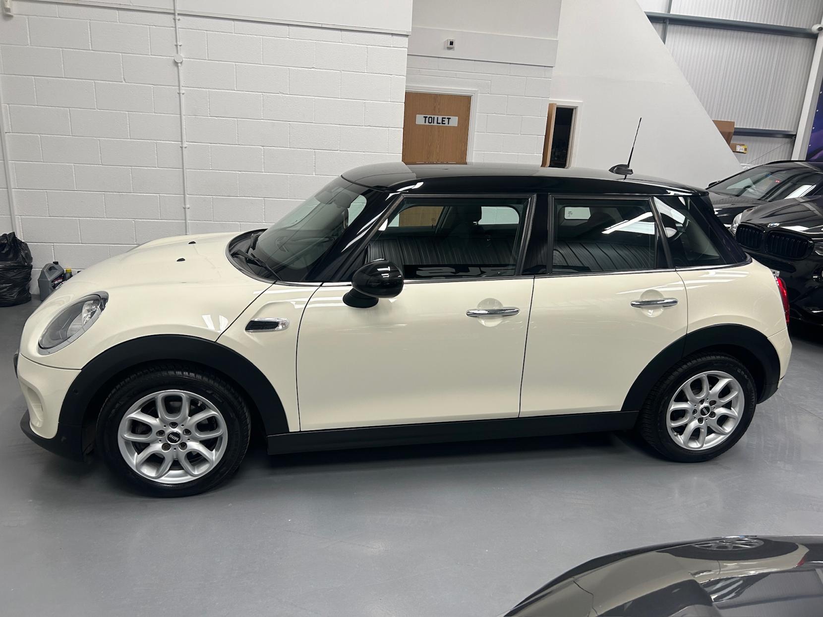 MINI Hatch 1.5 Cooper Hatchback 5dr Petrol Manual Euro 6 (s/s) (136 ps)
