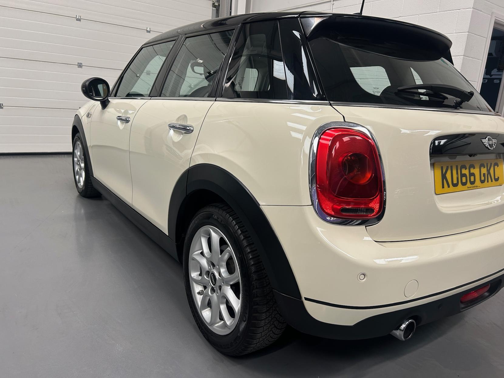 MINI Hatch 1.5 Cooper Hatchback 5dr Petrol Manual Euro 6 (s/s) (136 ps)