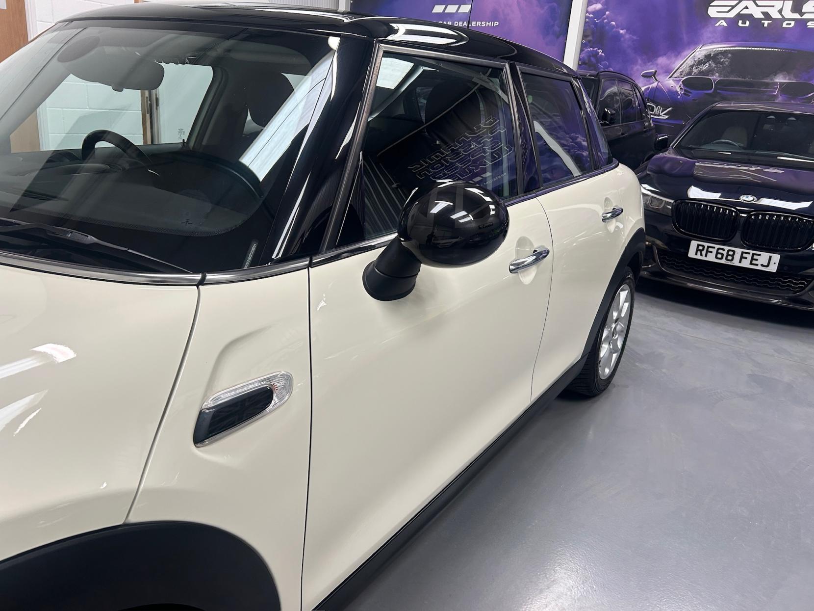 MINI Hatch 1.5 Cooper Hatchback 5dr Petrol Manual Euro 6 (s/s) (136 ps)