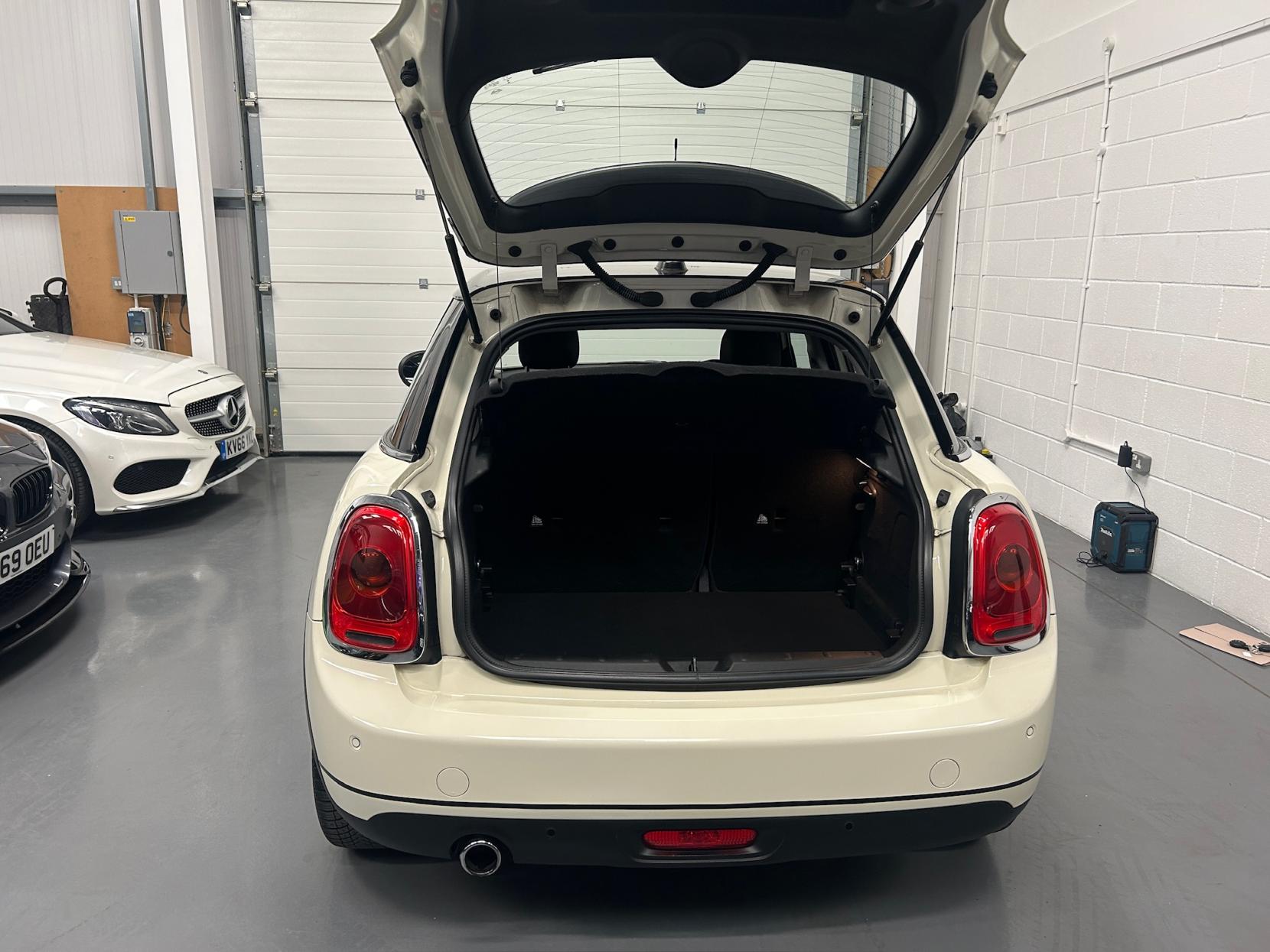 MINI Hatch 1.5 Cooper Hatchback 5dr Petrol Manual Euro 6 (s/s) (136 ps)
