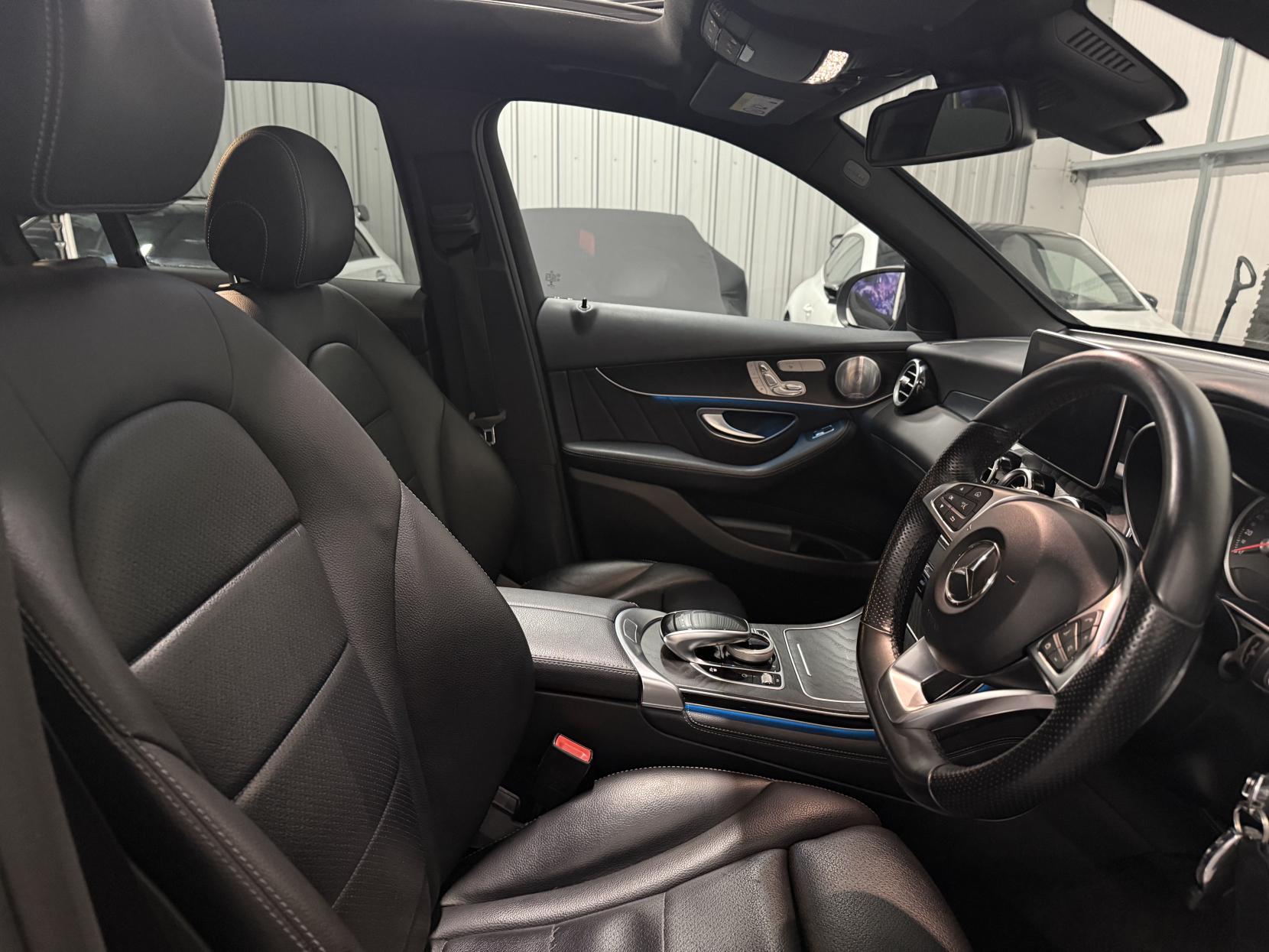 Mercedes-Benz GLC 2.1 GLC250d AMG Line (Premium Plus) SUV 5dr Diesel G-Tronic 4MATIC Euro 6 (s/s) (204 ps)