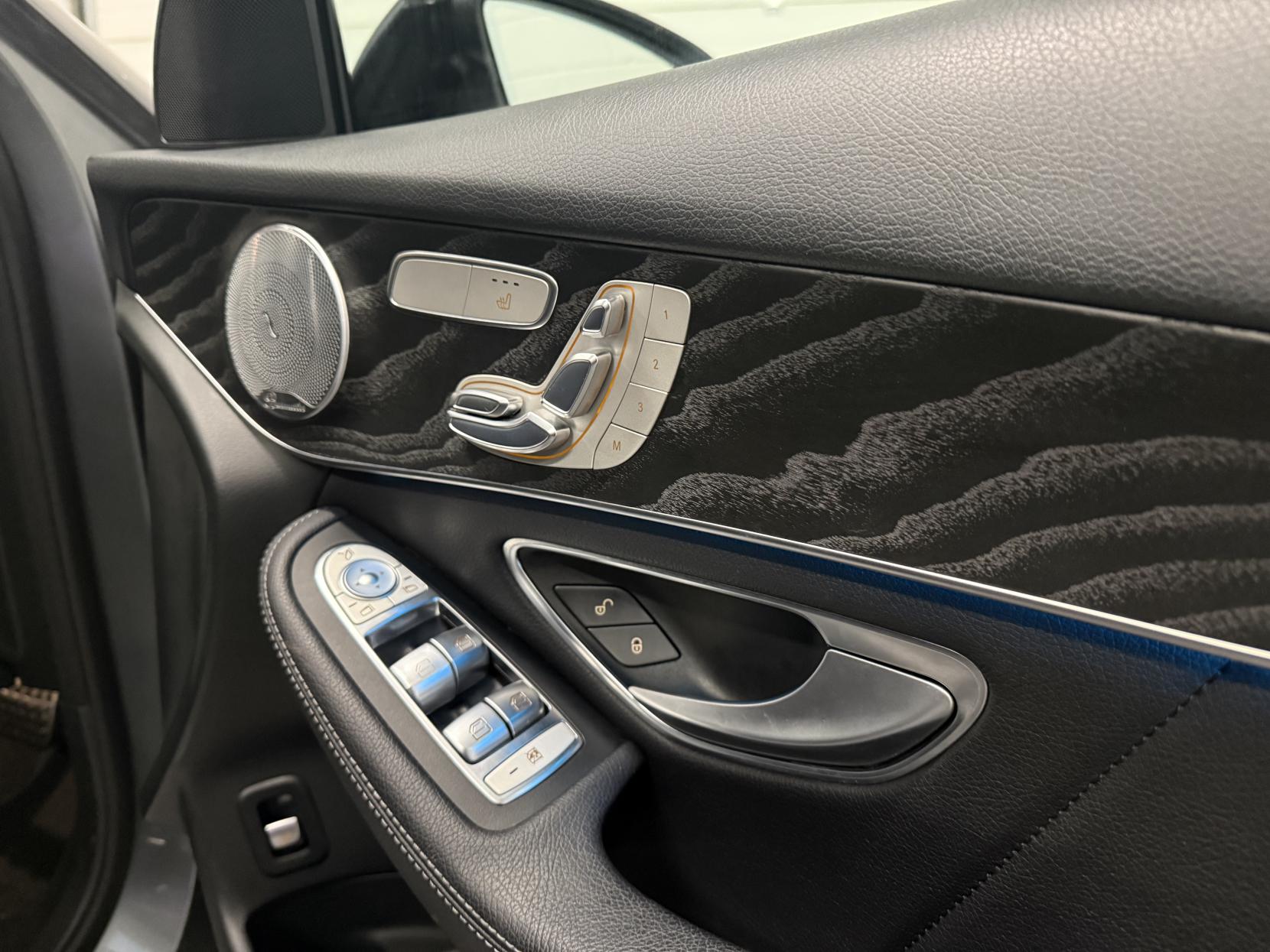 Mercedes-Benz GLC 2.1 GLC250d AMG Line (Premium Plus) SUV 5dr Diesel G-Tronic 4MATIC Euro 6 (s/s) (204 ps)