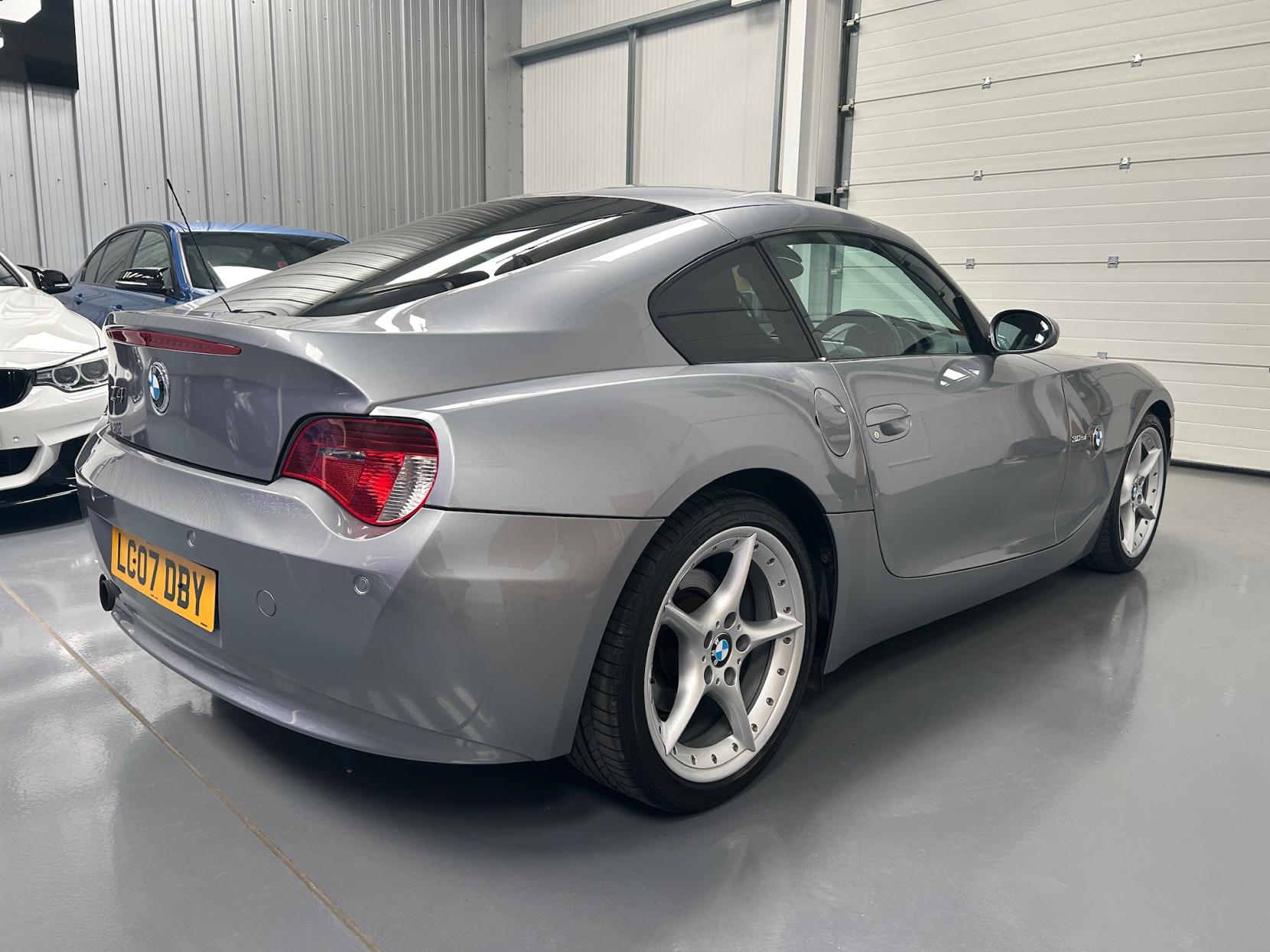 BMW Z4 3.0 si Sport Coupe 2dr Petrol Auto Euro 4 (265 ps)