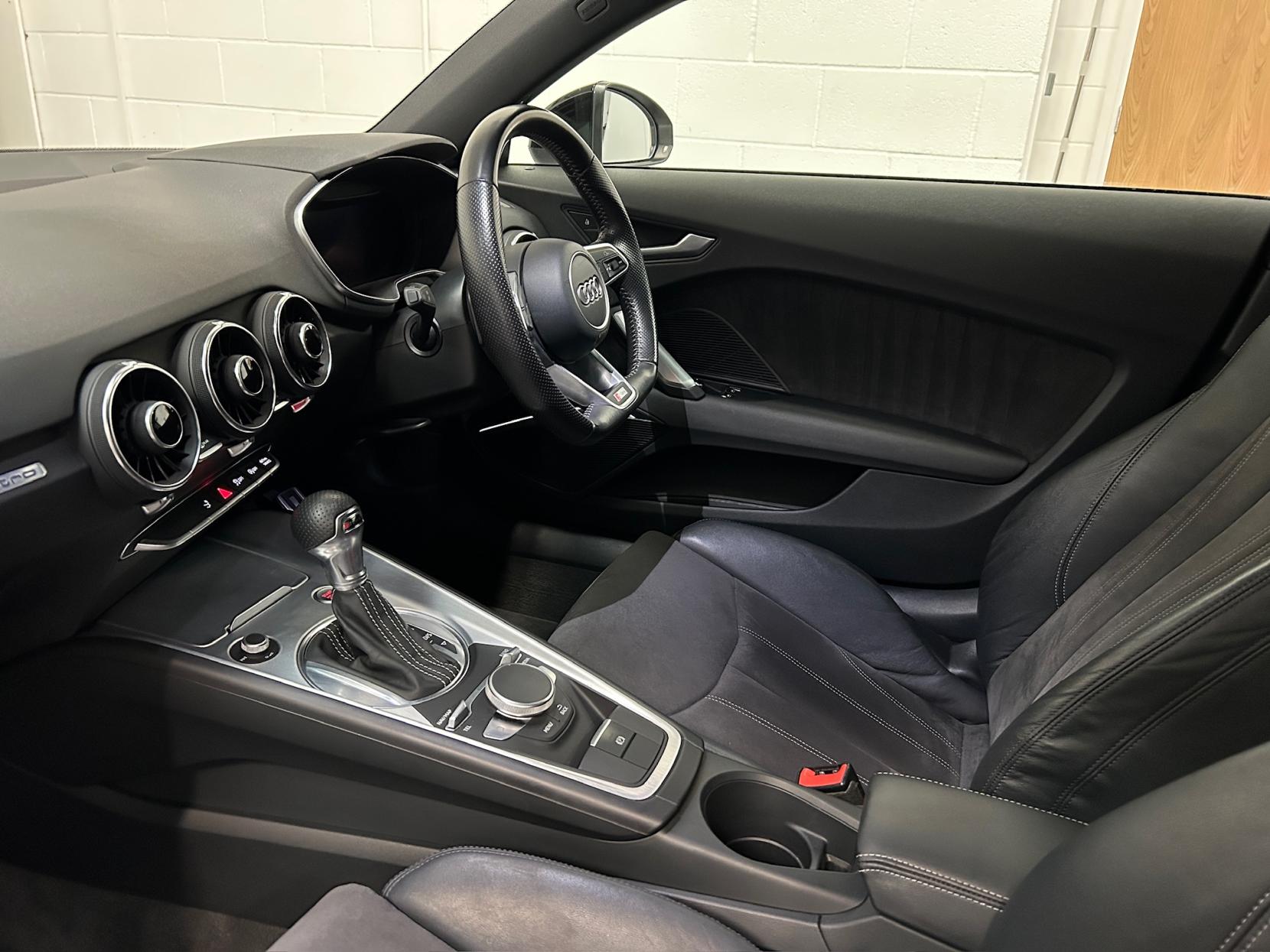 Audi TT 2.0 TFSI S line Coupe 3dr Petrol S Tronic quattro Euro 6 (s/s) (230 ps)