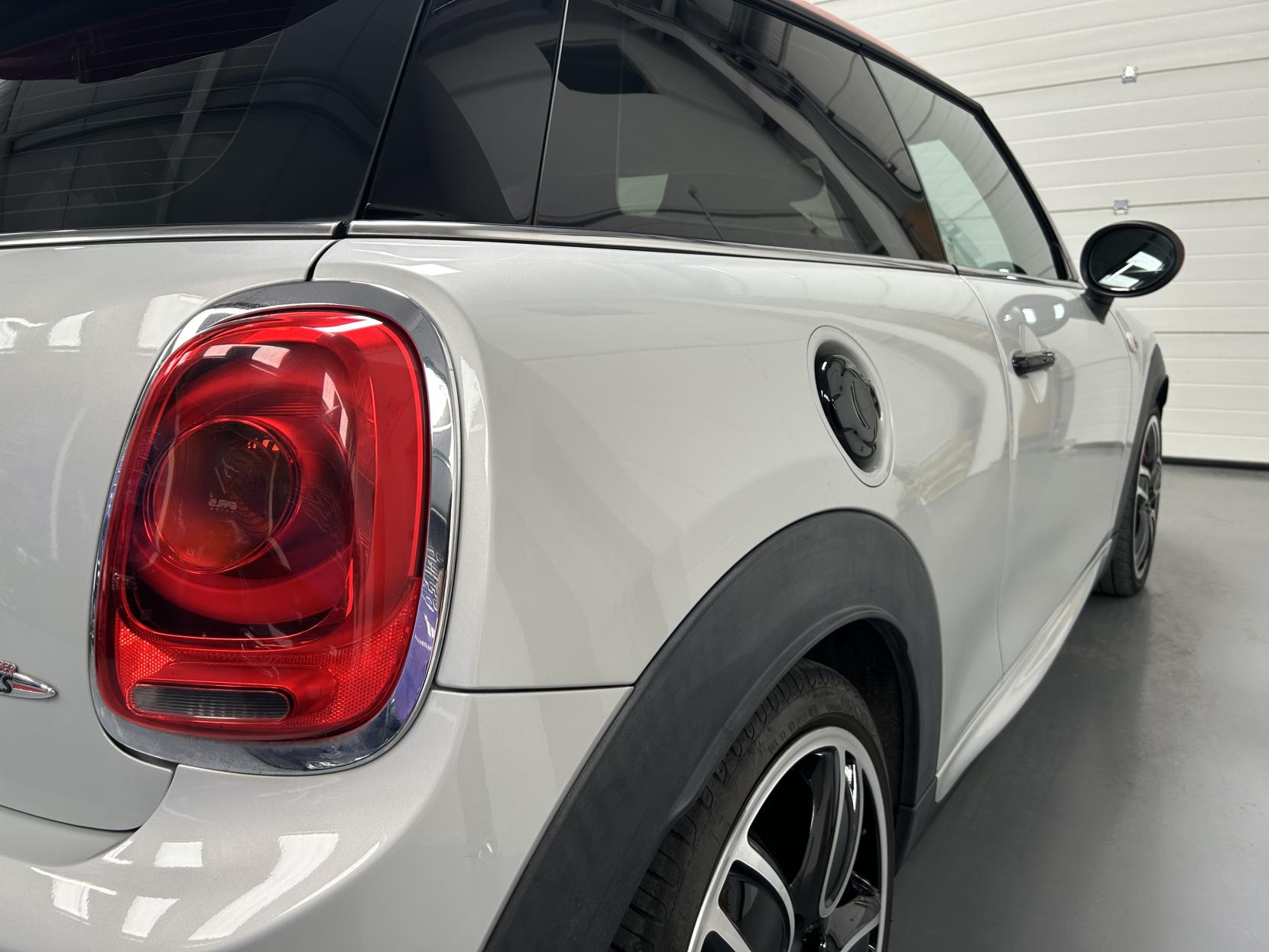 MINI Hatch 2.0 John Cooper Works Hatchback 3dr Petrol Auto Euro 6 (s/s) (231 ps)