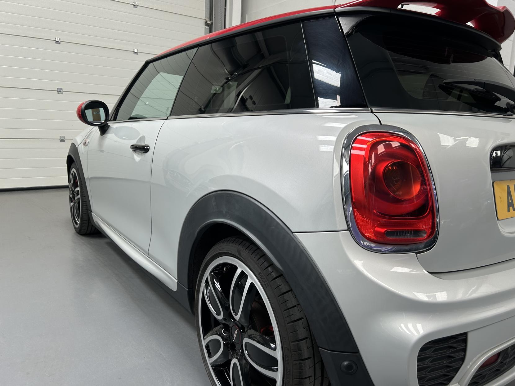MINI Hatch 2.0 John Cooper Works Hatchback 3dr Petrol Auto Euro 6 (s/s) (231 ps)