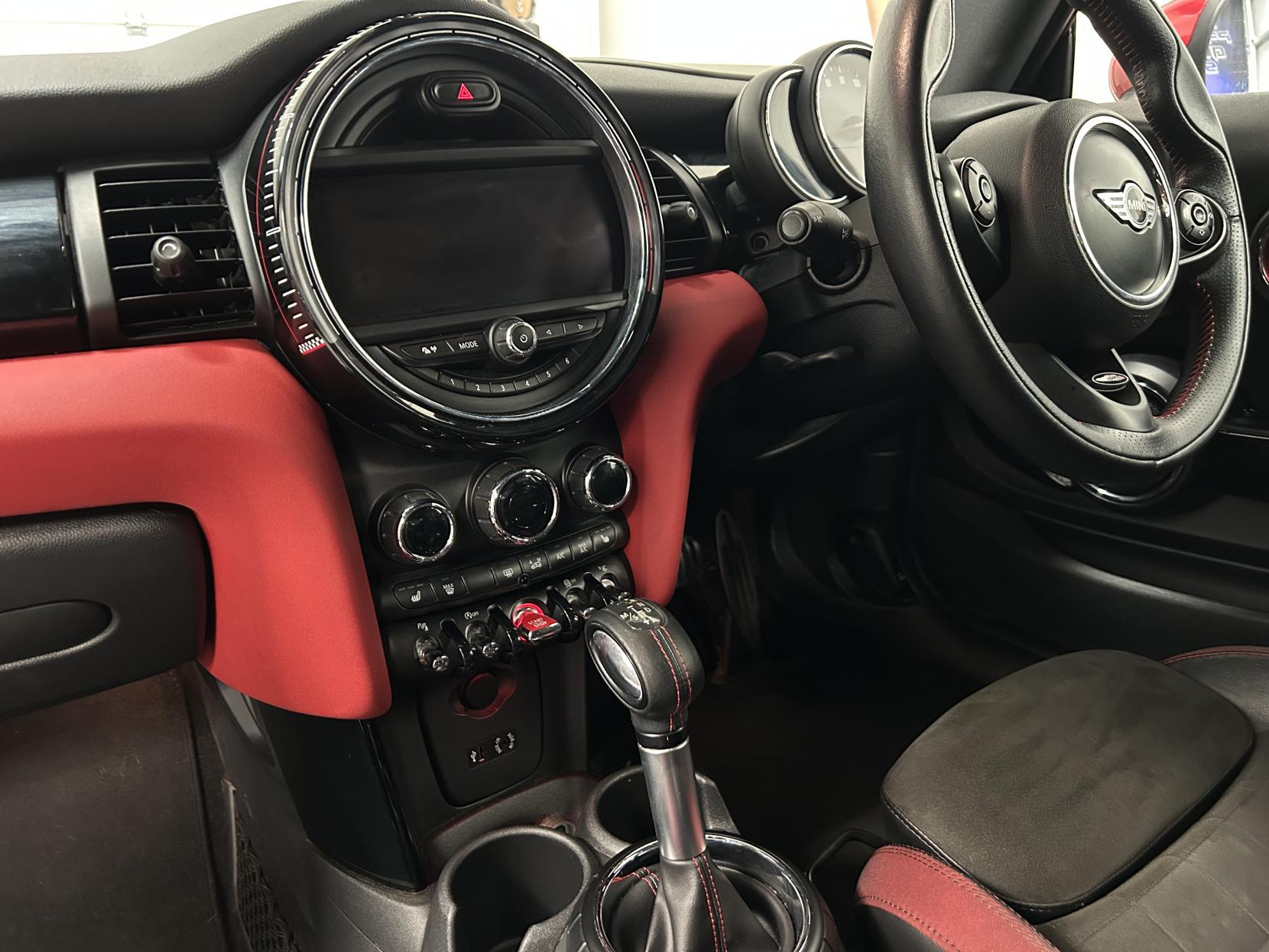 MINI Hatch 2.0 John Cooper Works Hatchback 3dr Petrol Auto Euro 6 (s/s) (231 ps)