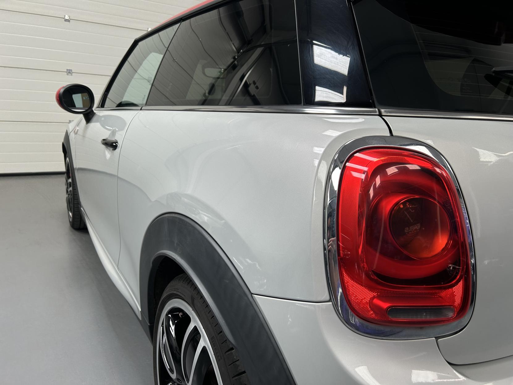 MINI Hatch 2.0 John Cooper Works Hatchback 3dr Petrol Auto Euro 6 (s/s) (231 ps)