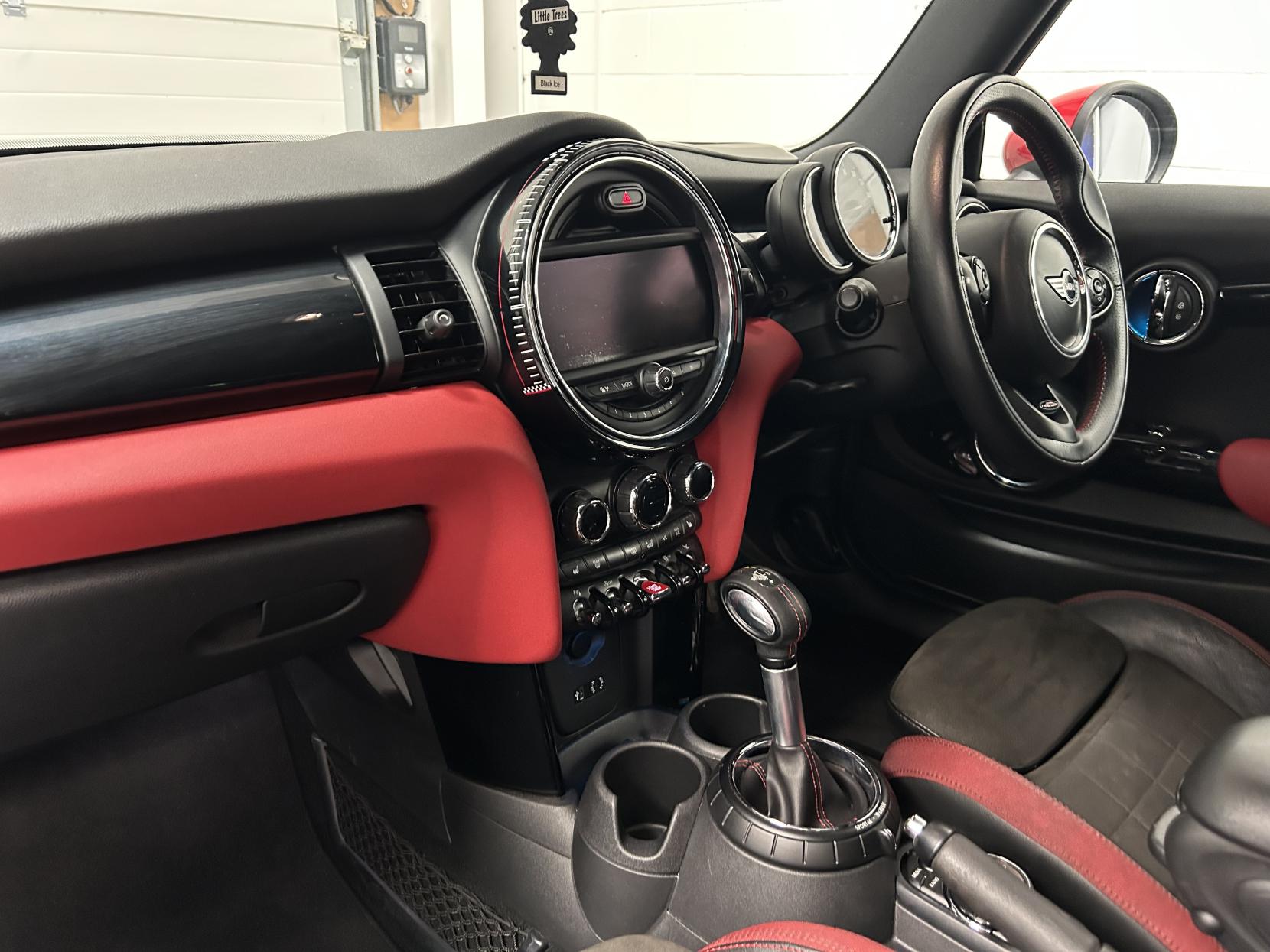 MINI Hatch 2.0 John Cooper Works Hatchback 3dr Petrol Auto Euro 6 (s/s) (231 ps)