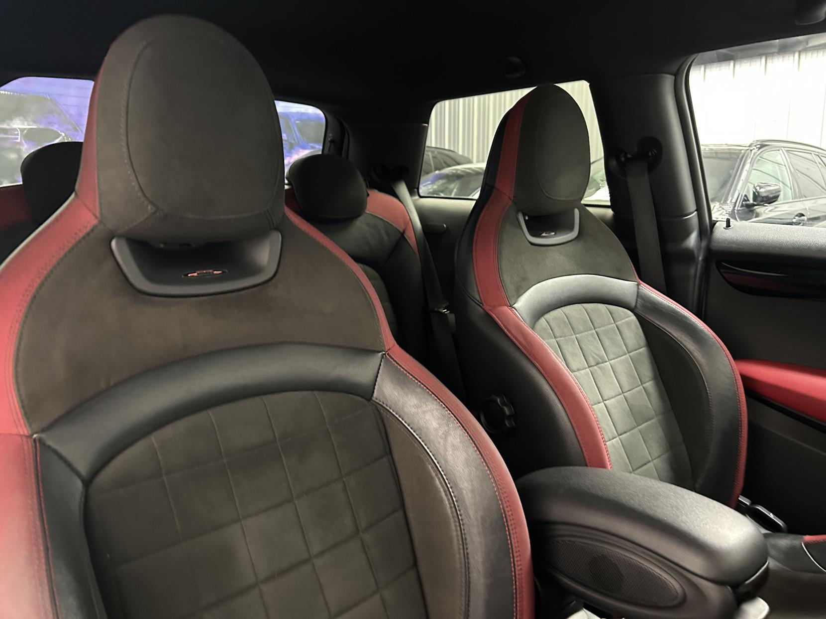 MINI Hatch 2.0 John Cooper Works Hatchback 3dr Petrol Auto Euro 6 (s/s) (231 ps)