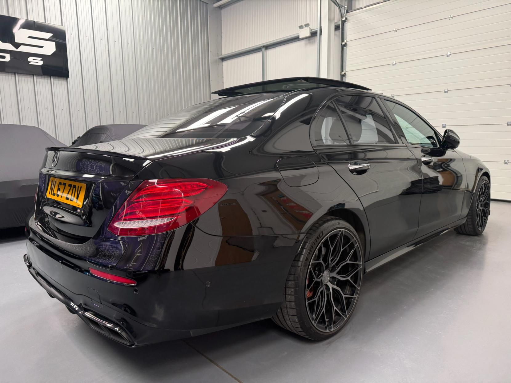 Mercedes-Benz E Class 2.0 E350e 6.4kWh AMG Line (Premium) Saloon 4dr Petrol Plug-in Hybrid G-Tronic+ Euro 6 (s/s) (299 ps)