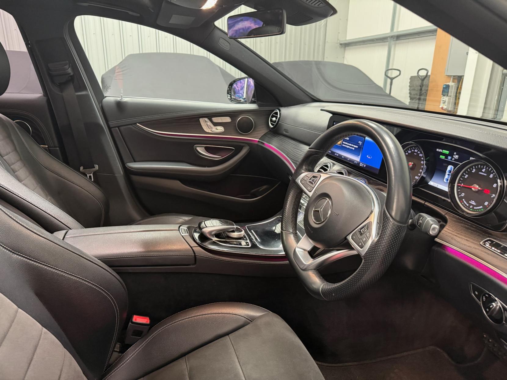 Mercedes-Benz E Class 2.0 E350e 6.4kWh AMG Line (Premium) Saloon 4dr Petrol Plug-in Hybrid G-Tronic+ Euro 6 (s/s) (299 ps)