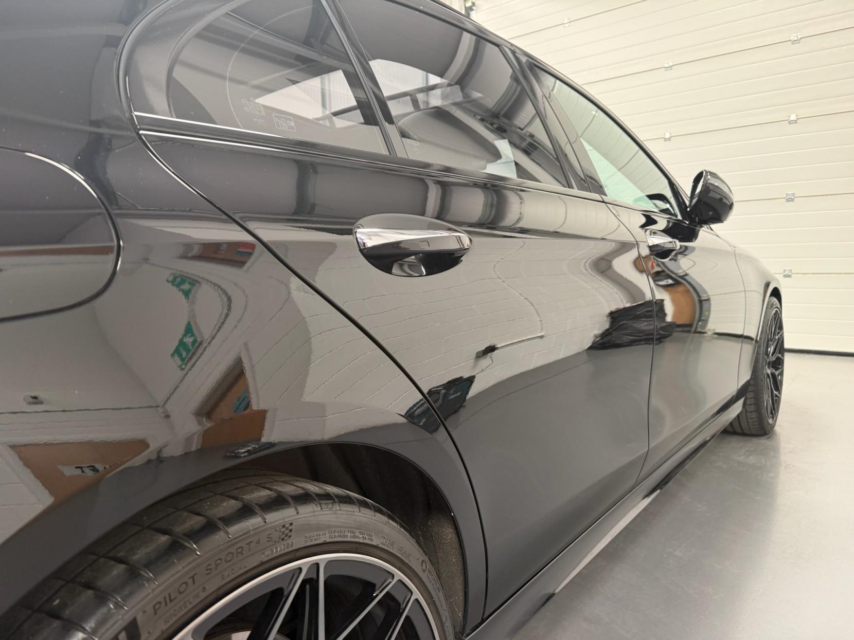 Mercedes-Benz E Class 2.0 E350e 6.4kWh AMG Line (Premium) Saloon 4dr Petrol Plug-in Hybrid G-Tronic+ Euro 6 (s/s) (299 ps)