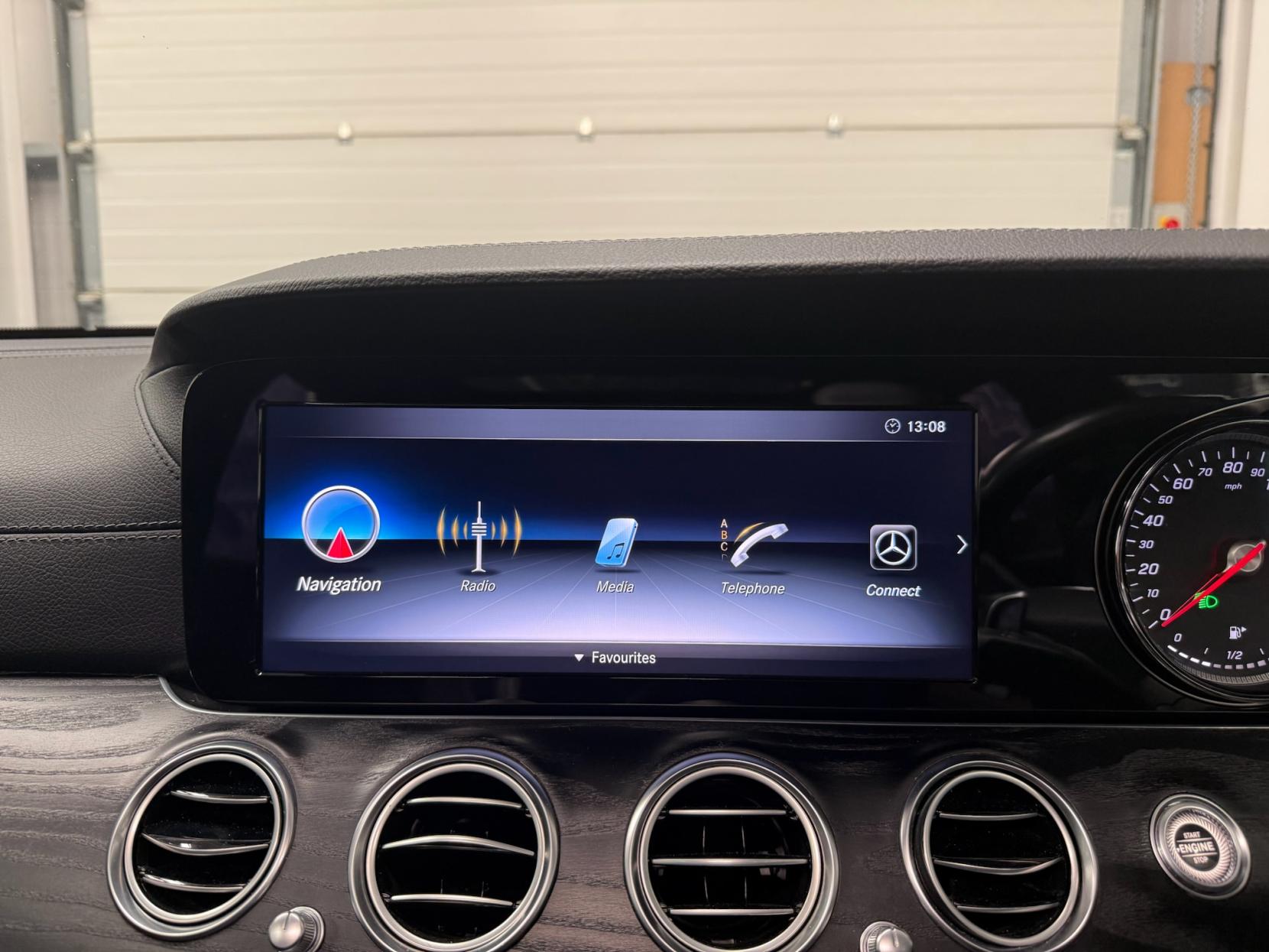 Mercedes-Benz E Class 2.0 E350e 6.4kWh AMG Line (Premium) Saloon 4dr Petrol Plug-in Hybrid G-Tronic+ Euro 6 (s/s) (299 ps)