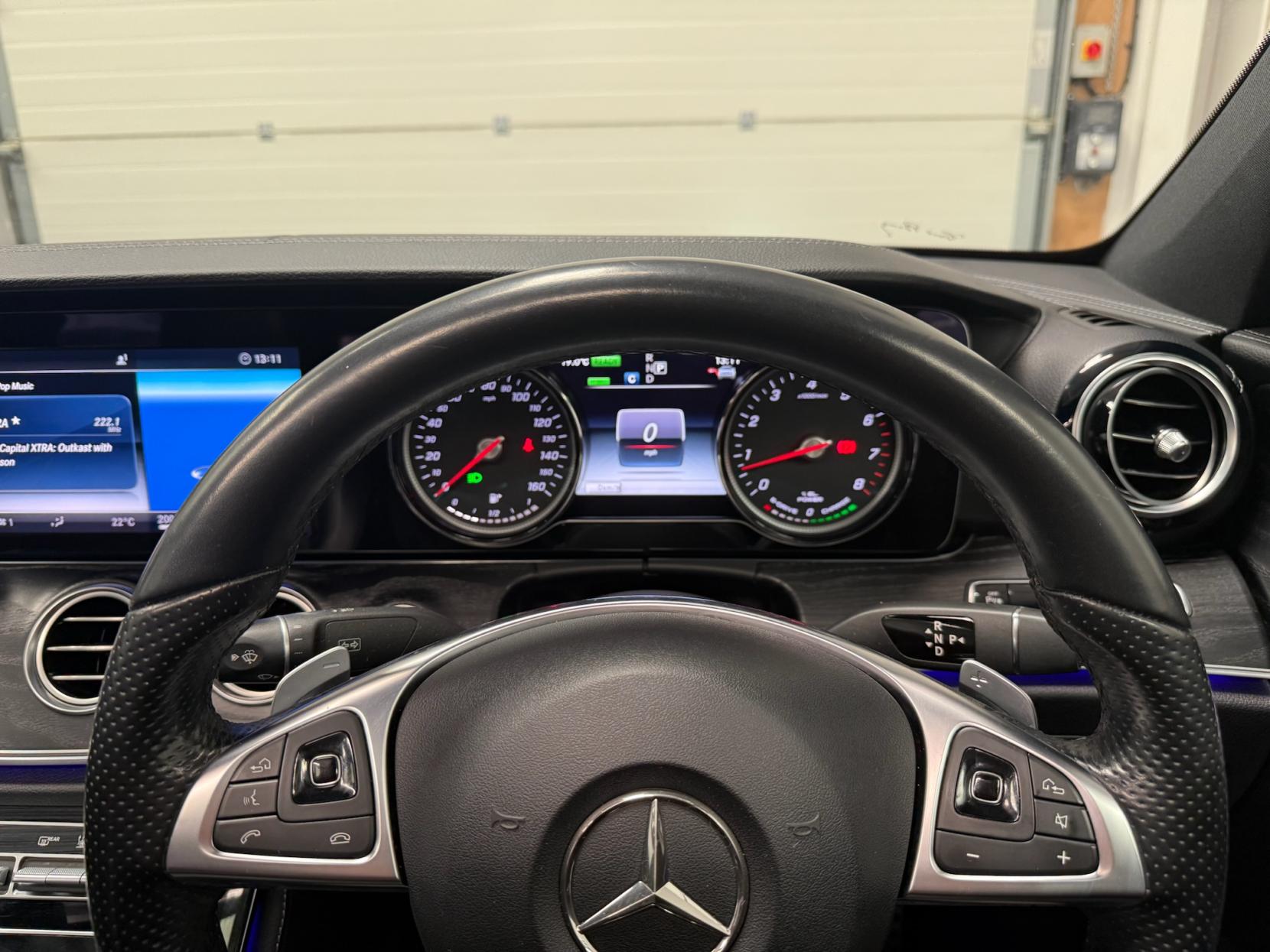 Mercedes-Benz E Class 2.0 E350e 6.4kWh AMG Line (Premium) Saloon 4dr Petrol Plug-in Hybrid G-Tronic+ Euro 6 (s/s) (299 ps)