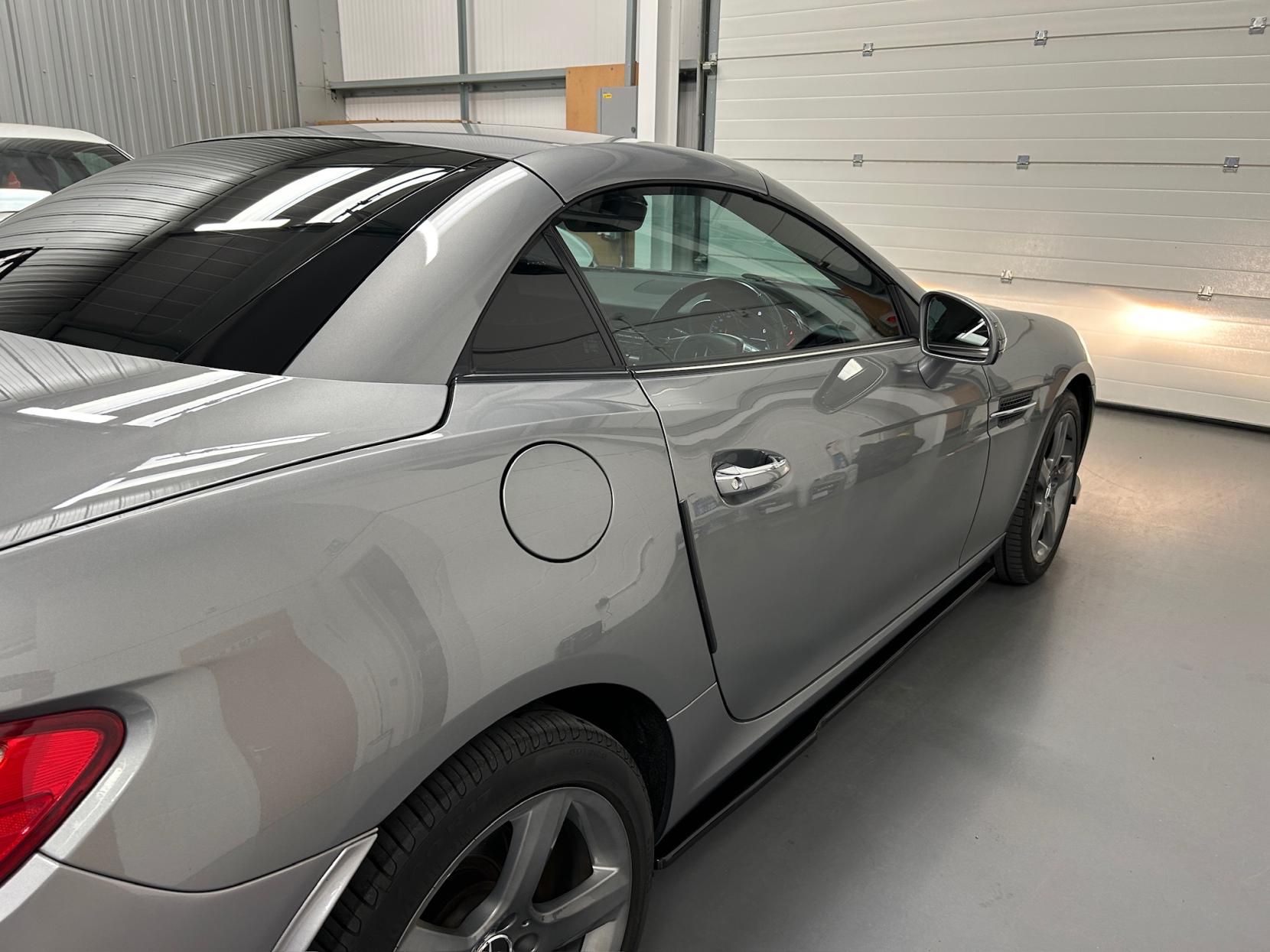 Mercedes-Benz SLK 2.1 SLK250 CDI BlueEfficiency Convertible 2dr Diesel G-Tronic+ Euro 5 (s/s) (204 ps)