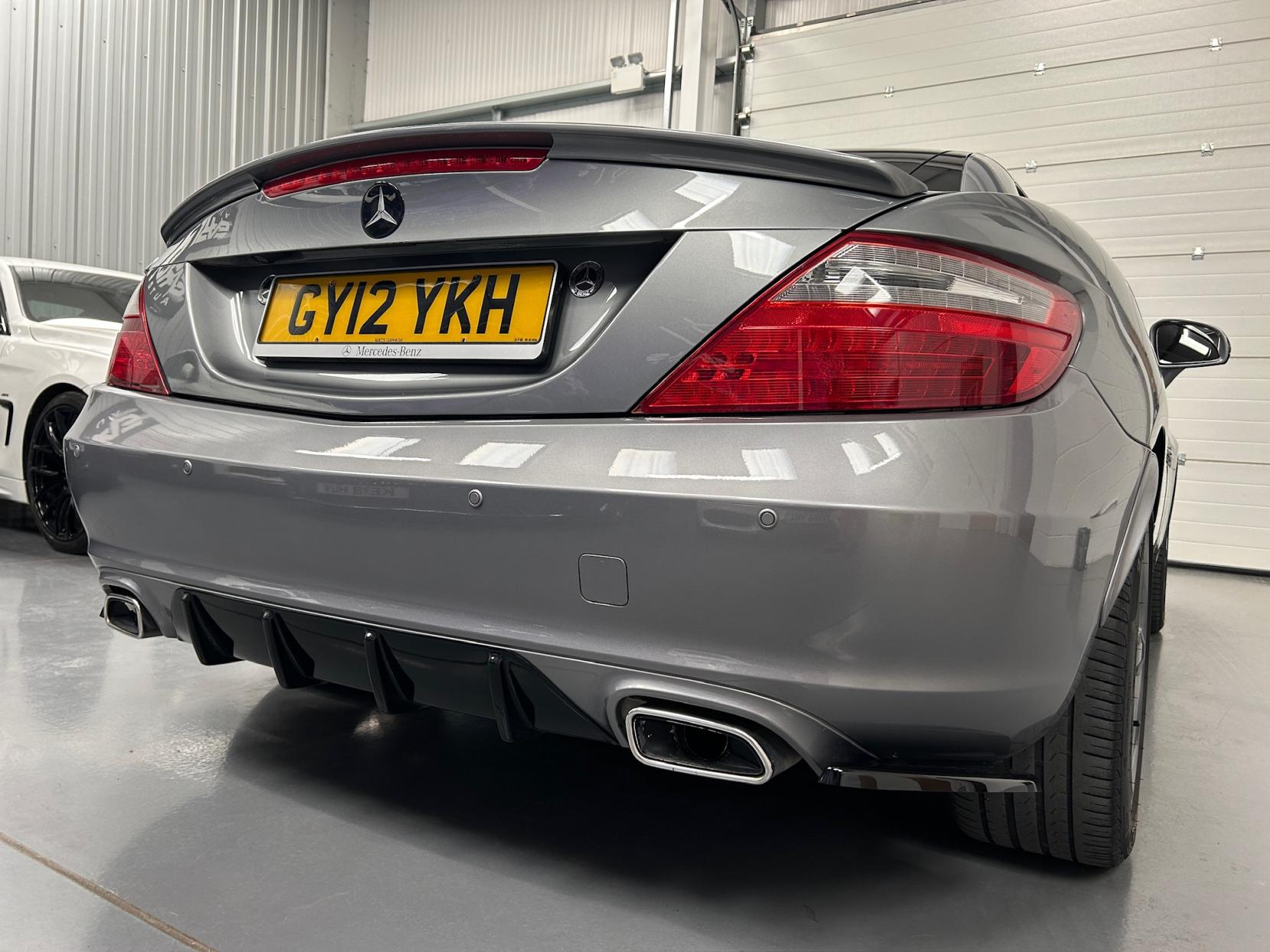 Mercedes-Benz SLK 2.1 SLK250 CDI BlueEfficiency Convertible 2dr Diesel G-Tronic+ Euro 5 (s/s) (204 ps)
