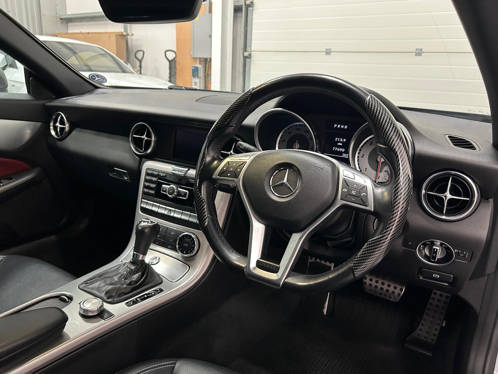 Mercedes-Benz SLK 2.1 SLK250 CDI BlueEfficiency Convertible 2dr Diesel G-Tronic+ Euro 5 (s/s) (204 ps)
