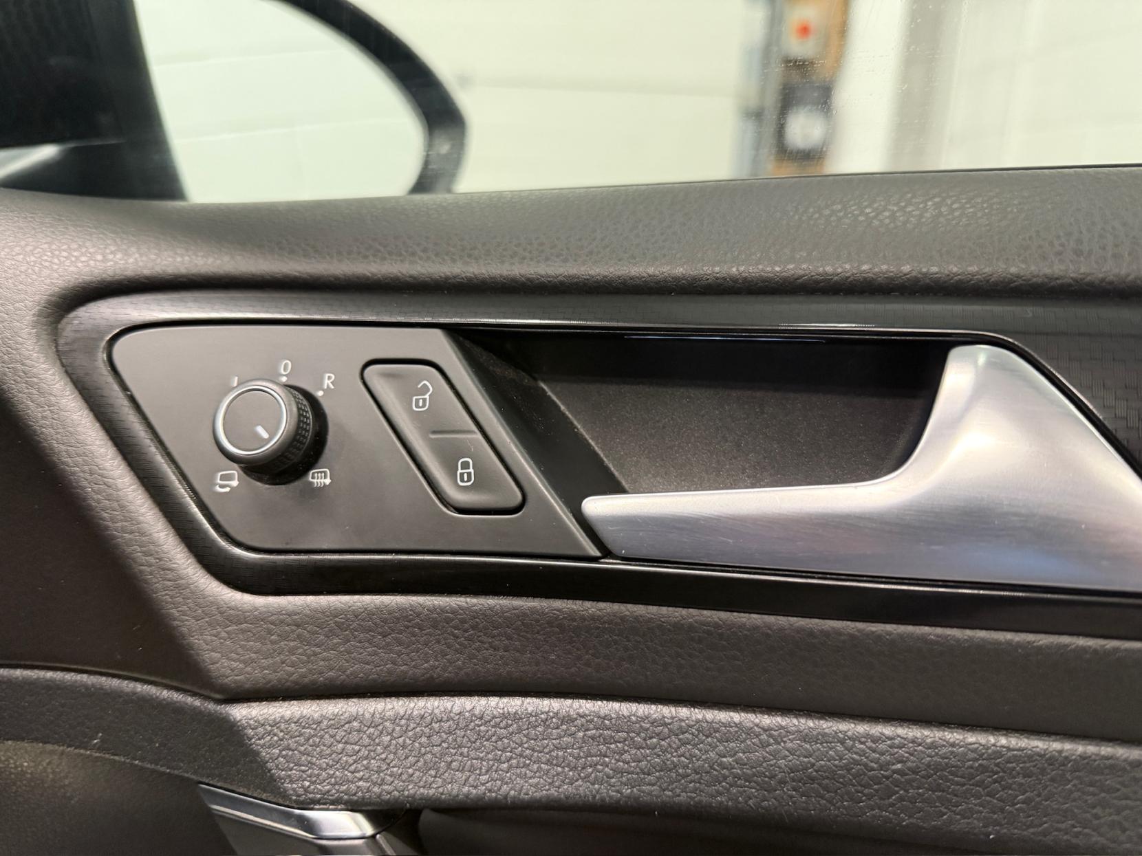 Volkswagen Golf 2.0 TSI BlueMotion Tech R Hatchback 5dr Petrol DSG 4Motion Euro 6 (s/s) (300 ps)