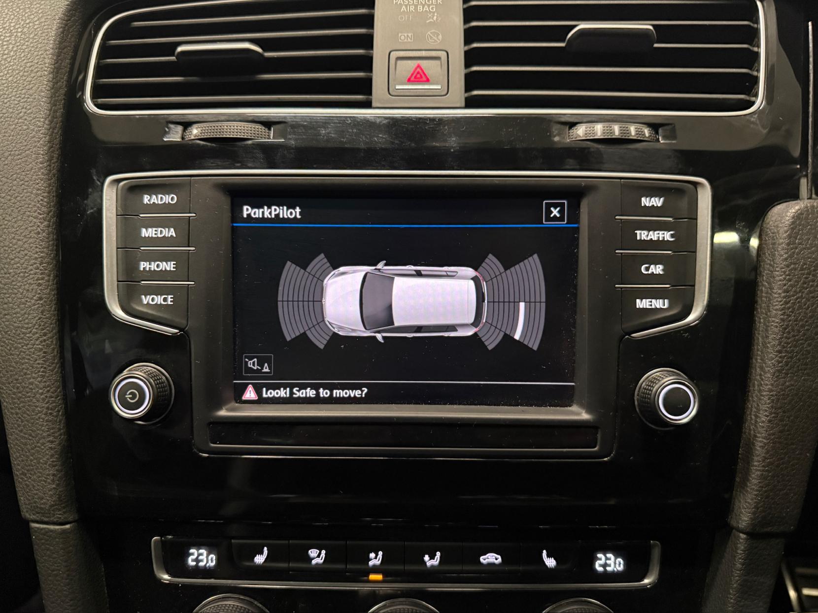 Volkswagen Golf 2.0 TSI BlueMotion Tech R Hatchback 5dr Petrol DSG 4Motion Euro 6 (s/s) (300 ps)