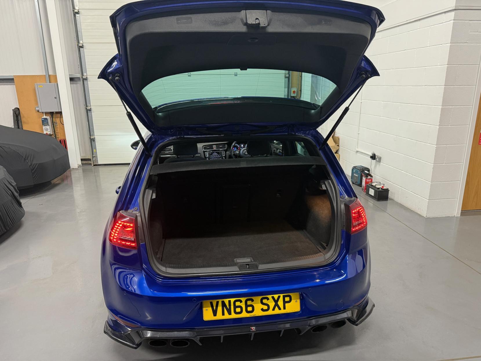 Volkswagen Golf 2.0 TSI BlueMotion Tech R Hatchback 5dr Petrol DSG 4Motion Euro 6 (s/s) (300 ps)