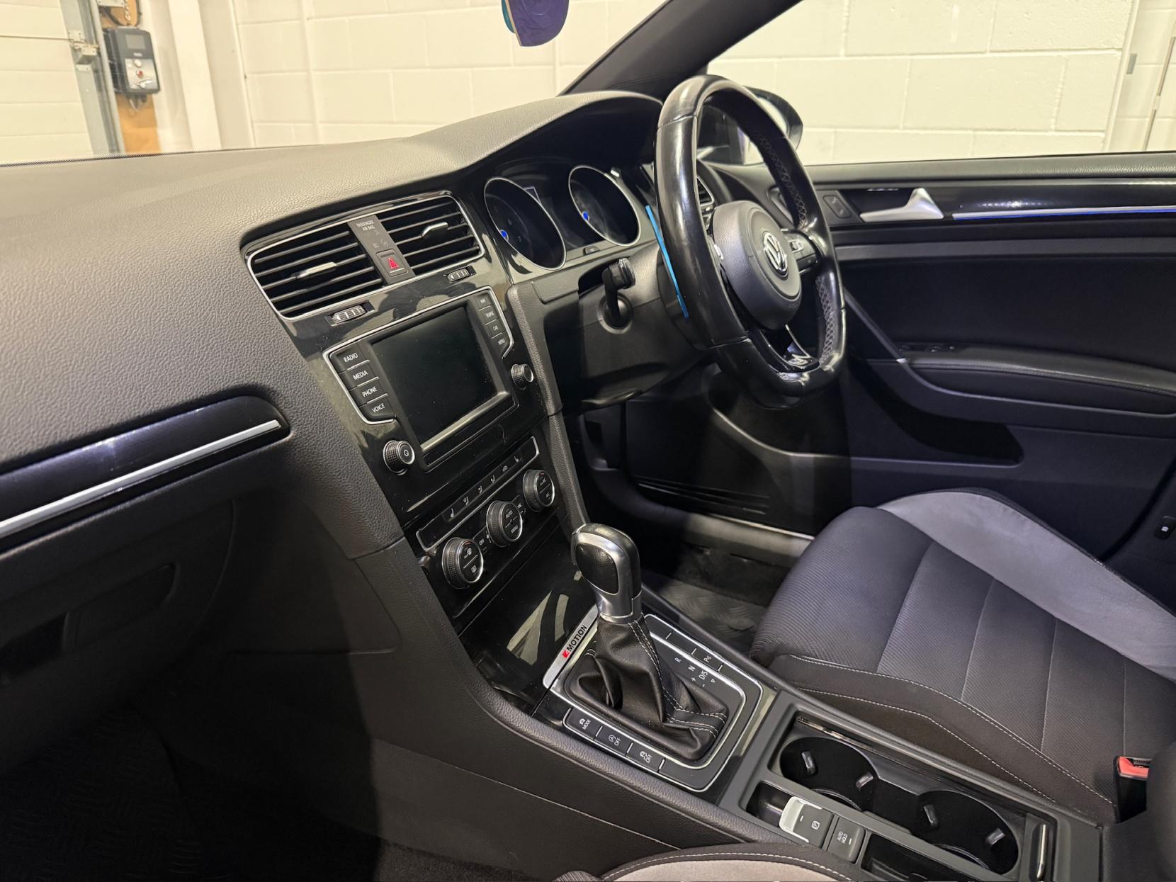 Volkswagen Golf 2.0 TSI BlueMotion Tech R Hatchback 5dr Petrol DSG 4Motion Euro 6 (s/s) (300 ps)