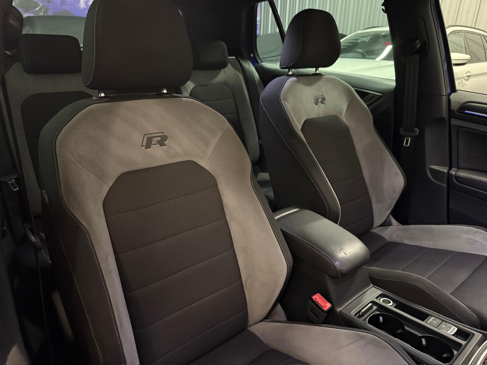 Volkswagen Golf 2.0 TSI BlueMotion Tech R Hatchback 5dr Petrol DSG 4Motion Euro 6 (s/s) (300 ps)