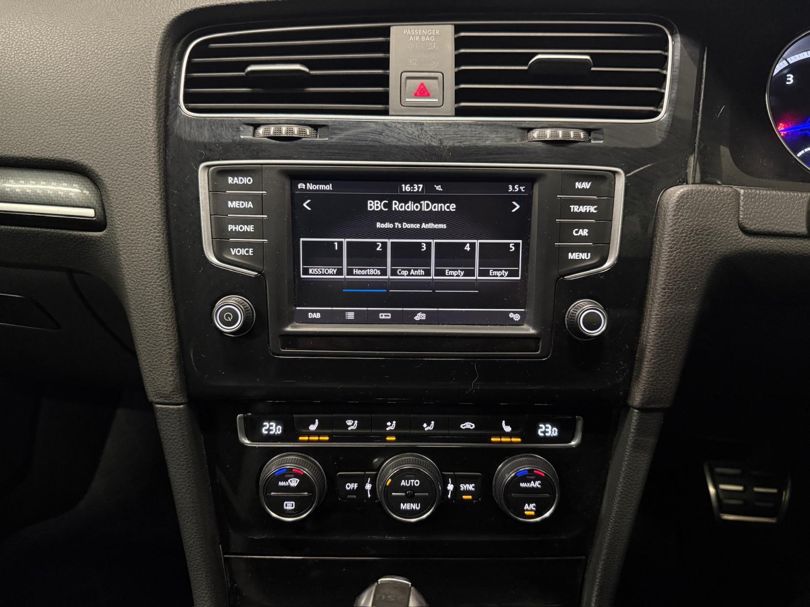 Volkswagen Golf 2.0 TSI BlueMotion Tech R Hatchback 5dr Petrol DSG 4Motion Euro 6 (s/s) (300 ps)