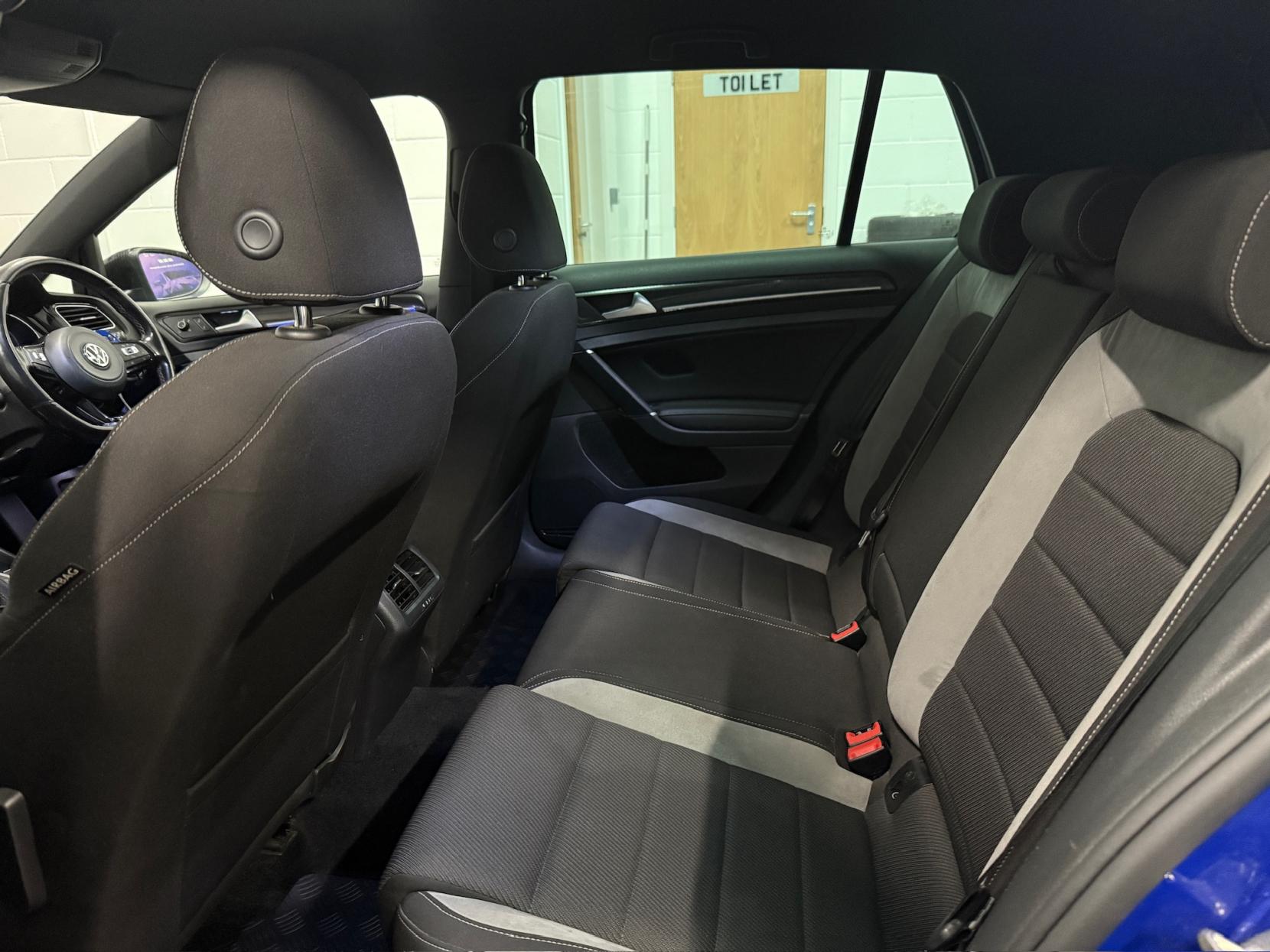 Volkswagen Golf 2.0 TSI BlueMotion Tech R Hatchback 5dr Petrol DSG 4Motion Euro 6 (s/s) (300 ps)