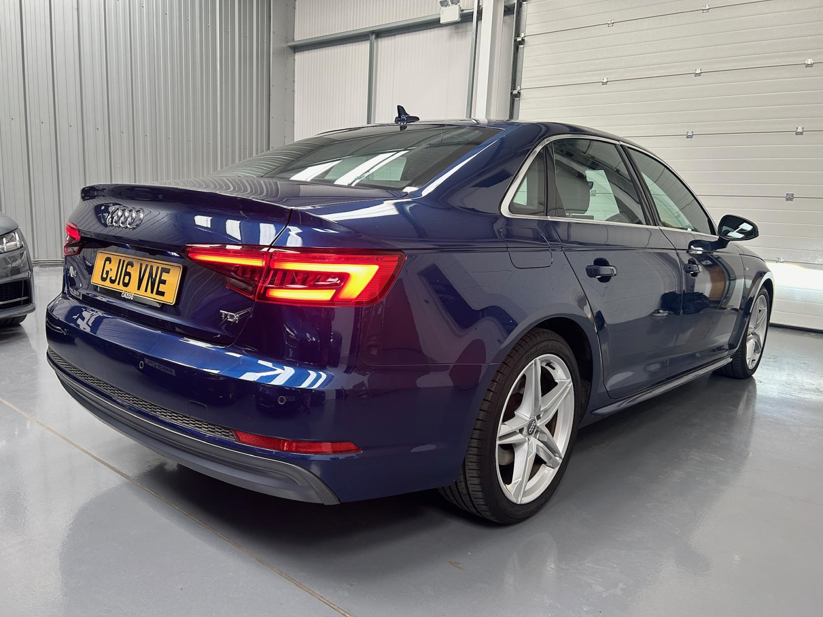 Audi A4 2.0 TDI S line Saloon 4dr Diesel S Tronic Euro 6 (s/s) (150 ps)