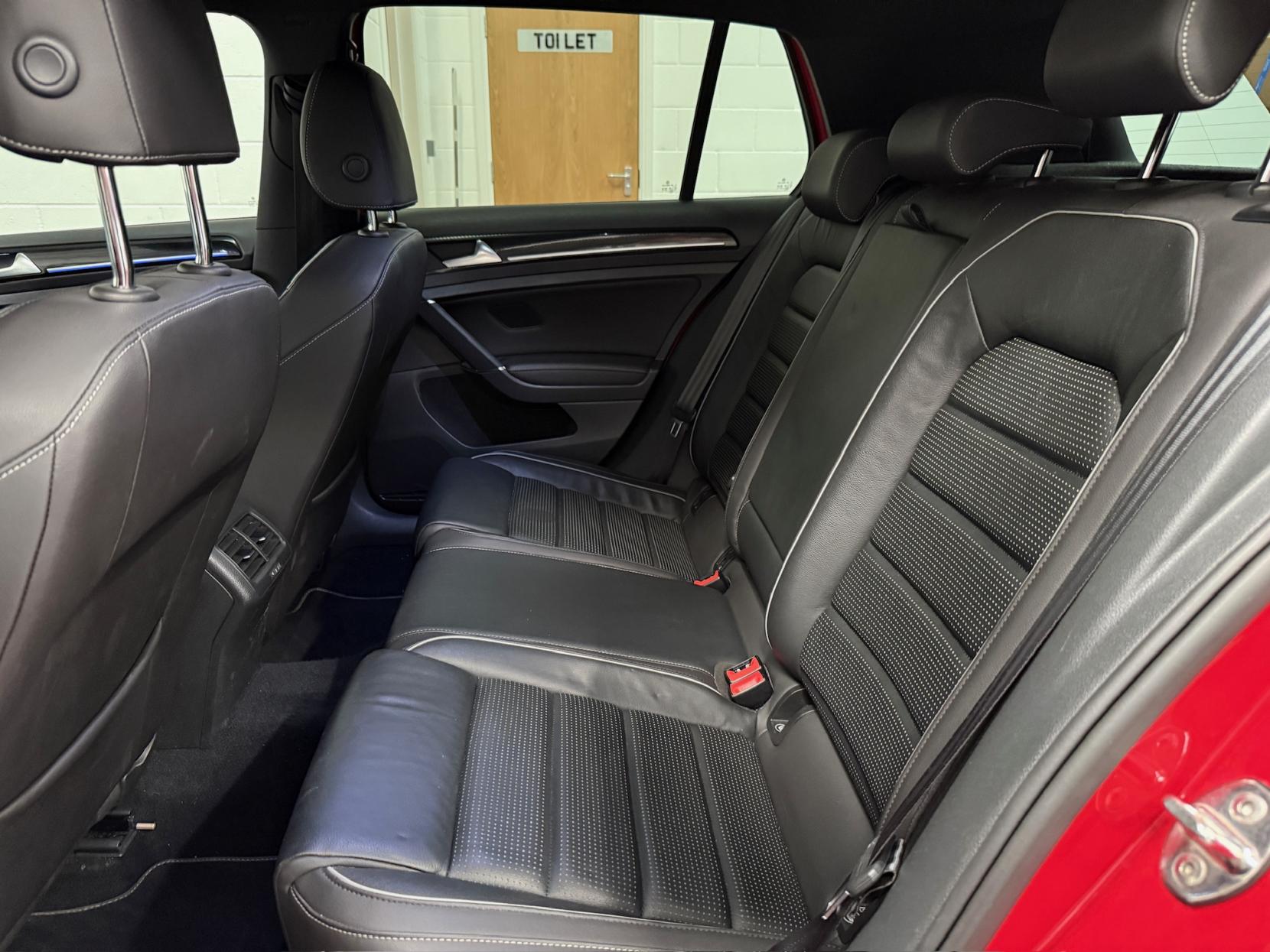 Volkswagen Golf 2.0 TSI R Hatchback 5dr Petrol DSG 4Motion Euro 6 (s/s) (310 ps)