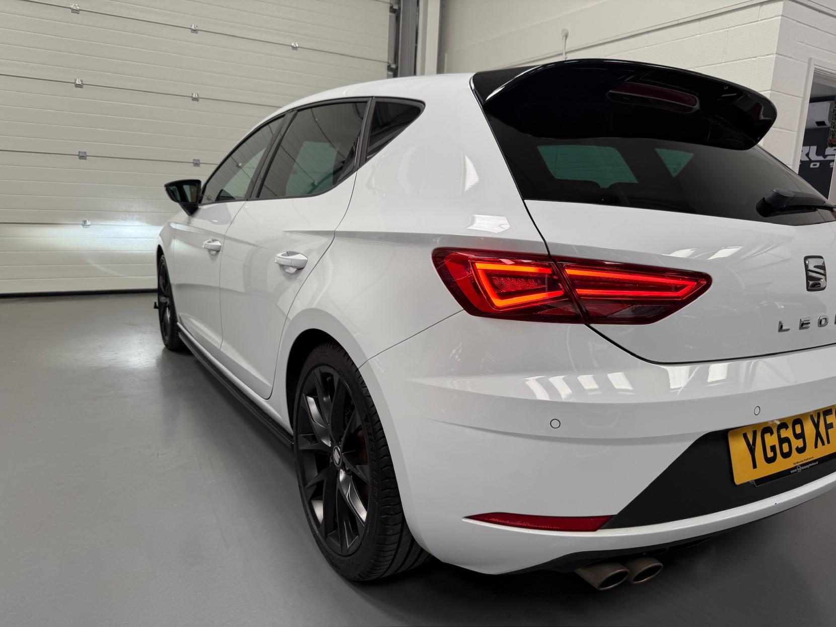 SEAT Leon 1.5 TSI EVO FR Black Edition Hatchback 5dr Petrol Manual Euro 6 (s/s) (150 ps)