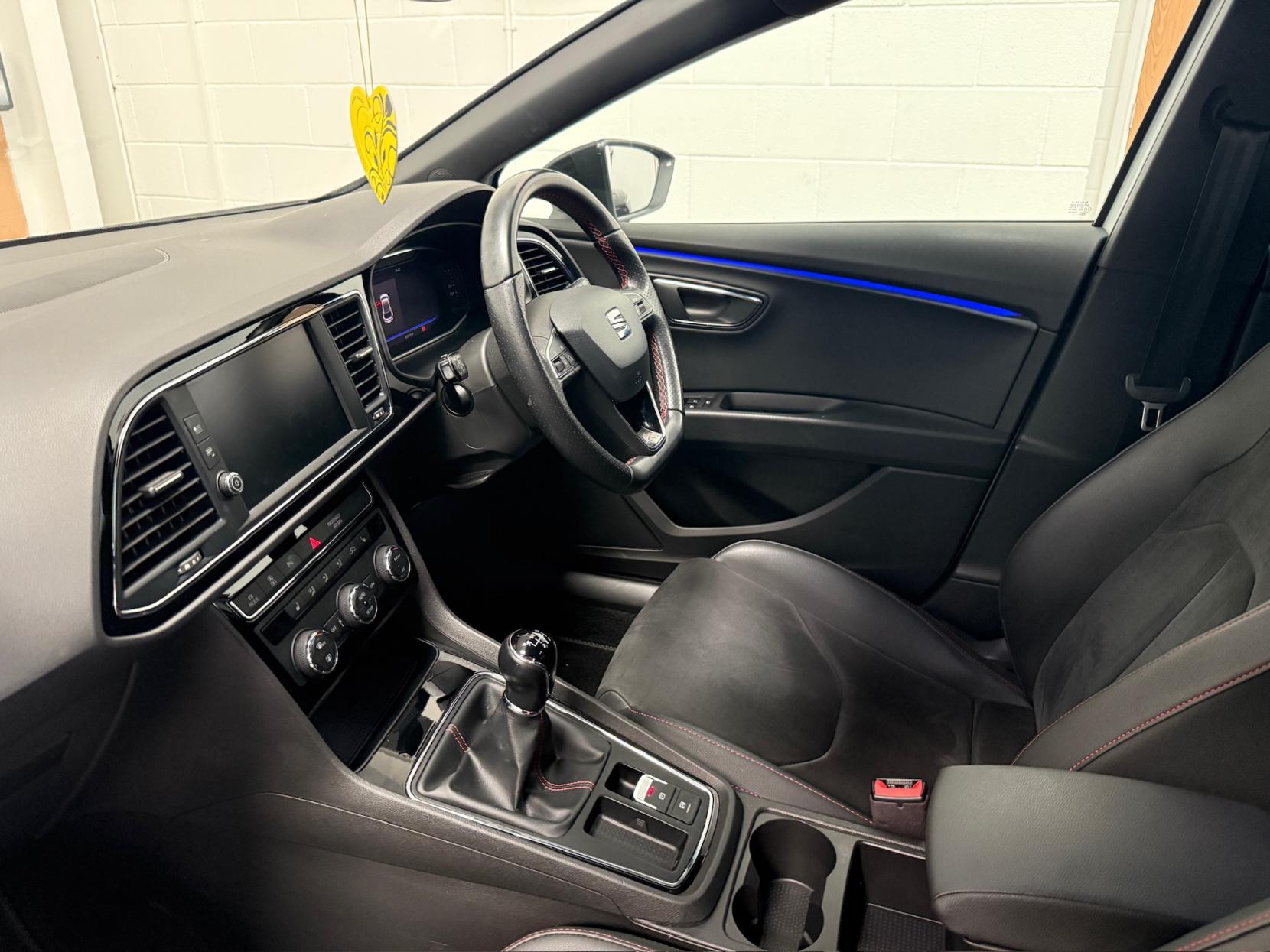 SEAT Leon 1.5 TSI EVO FR Black Edition Hatchback 5dr Petrol Manual Euro 6 (s/s) (150 ps)