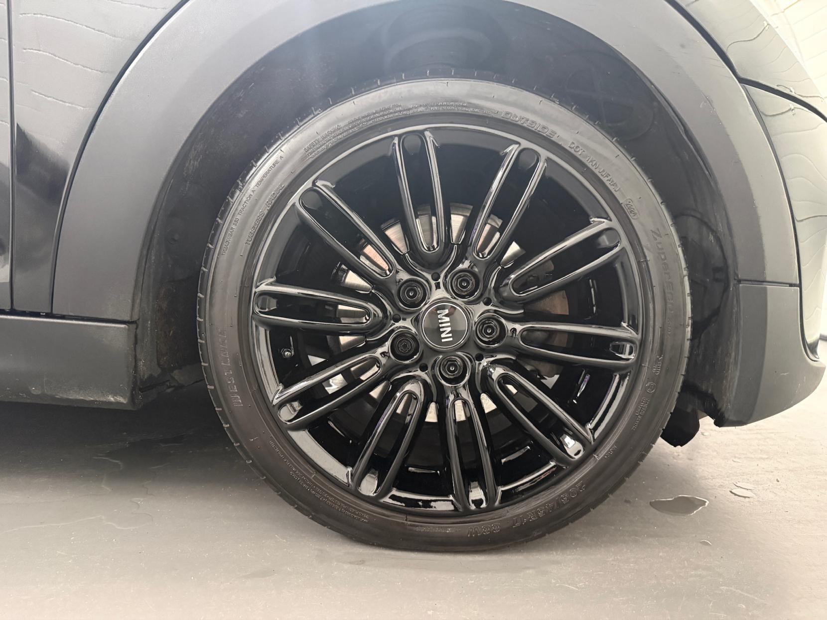 MINI Hatch 1.5 Cooper Hatchback 5dr Petrol Auto Euro 6 (s/s) (136 ps)