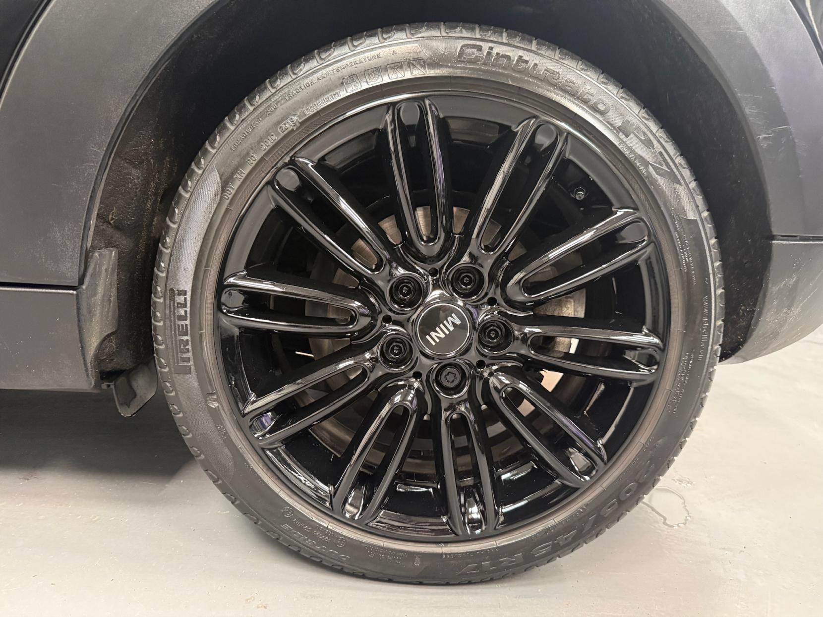 MINI Hatch 1.5 Cooper Hatchback 5dr Petrol Auto Euro 6 (s/s) (136 ps)