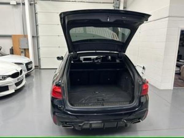 BMW 5 Series 3.0 530d M Sport Touring 5dr Diesel Auto xDrive Euro 6 (s/s) (265 ps)