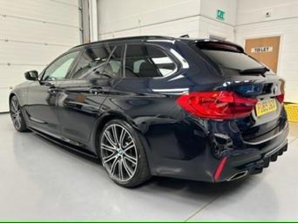 BMW 5 Series 3.0 530d M Sport Touring 5dr Diesel Auto xDrive Euro 6 (s/s) (265 ps)