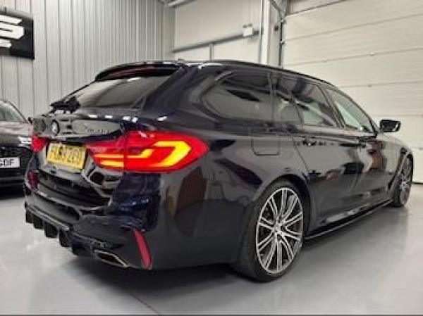 BMW 5 Series 3.0 530d M Sport Touring 5dr Diesel Auto xDrive Euro 6 (s/s) (265 ps)