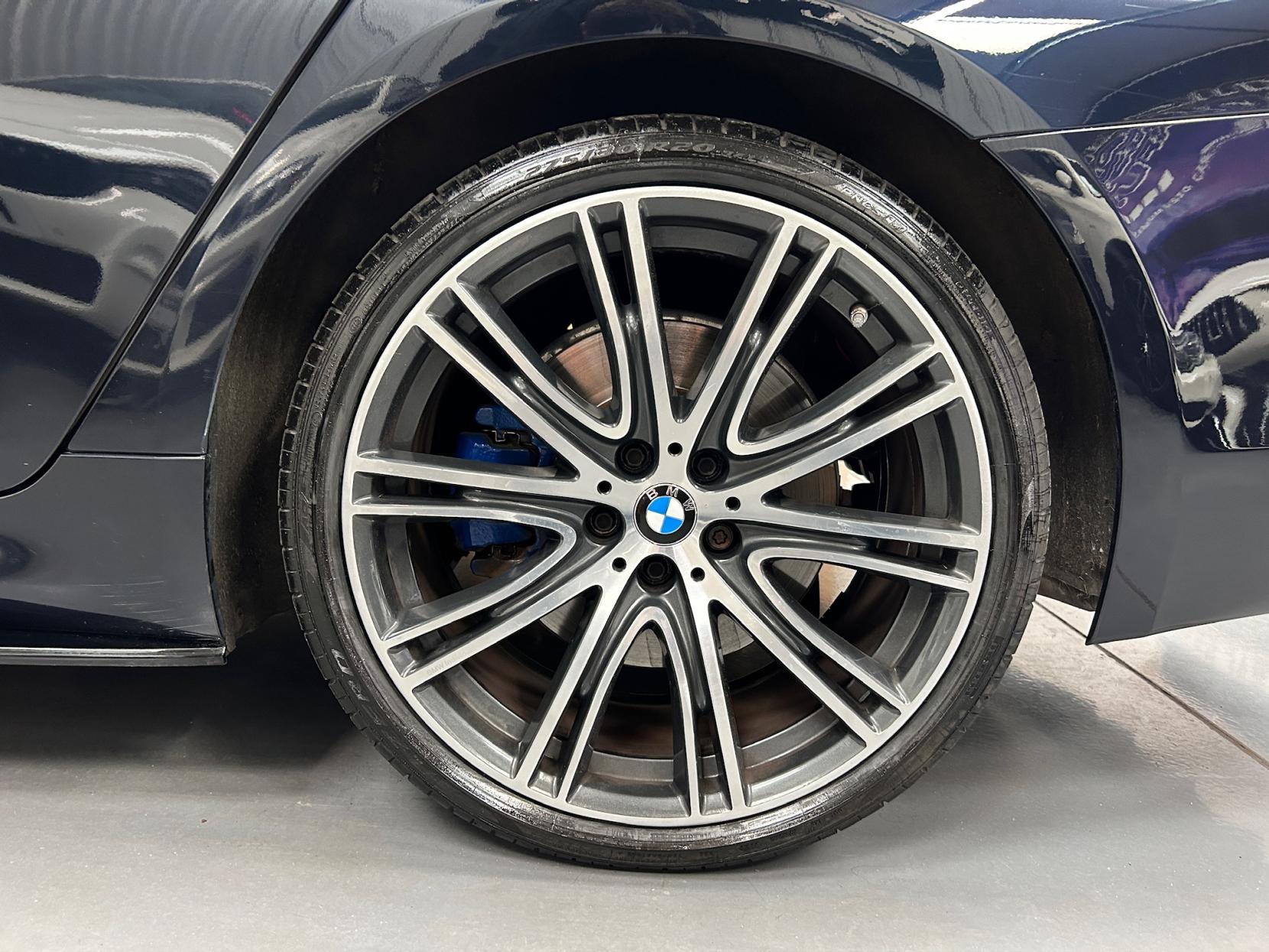 BMW 5 Series 3.0 530d M Sport Touring 5dr Diesel Auto xDrive Euro 6 (s/s) (265 ps)