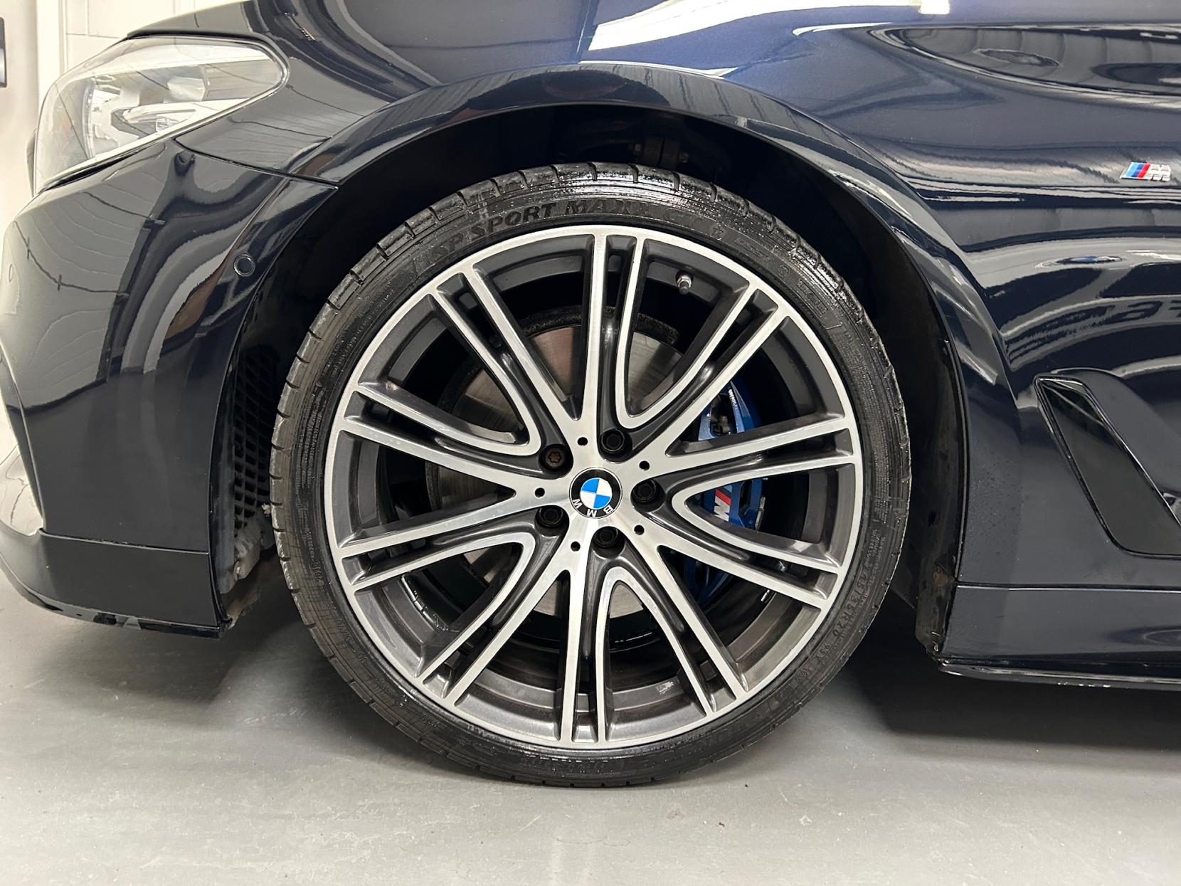 BMW 5 Series 3.0 530d M Sport Touring 5dr Diesel Auto xDrive Euro 6 (s/s) (265 ps)