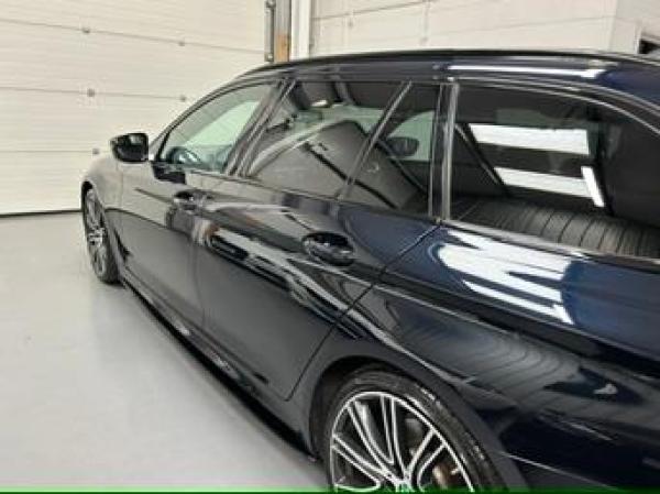 BMW 5 Series 3.0 530d M Sport Touring 5dr Diesel Auto xDrive Euro 6 (s/s) (265 ps)