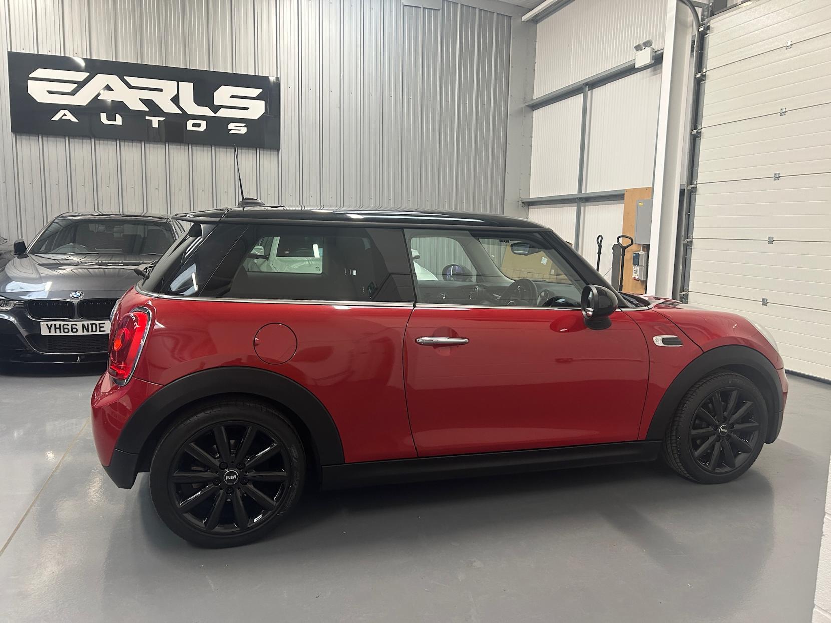 MINI Hatch 1.5 Cooper Hatchback 3dr Petrol Auto Euro 6 (s/s) (136 ps)