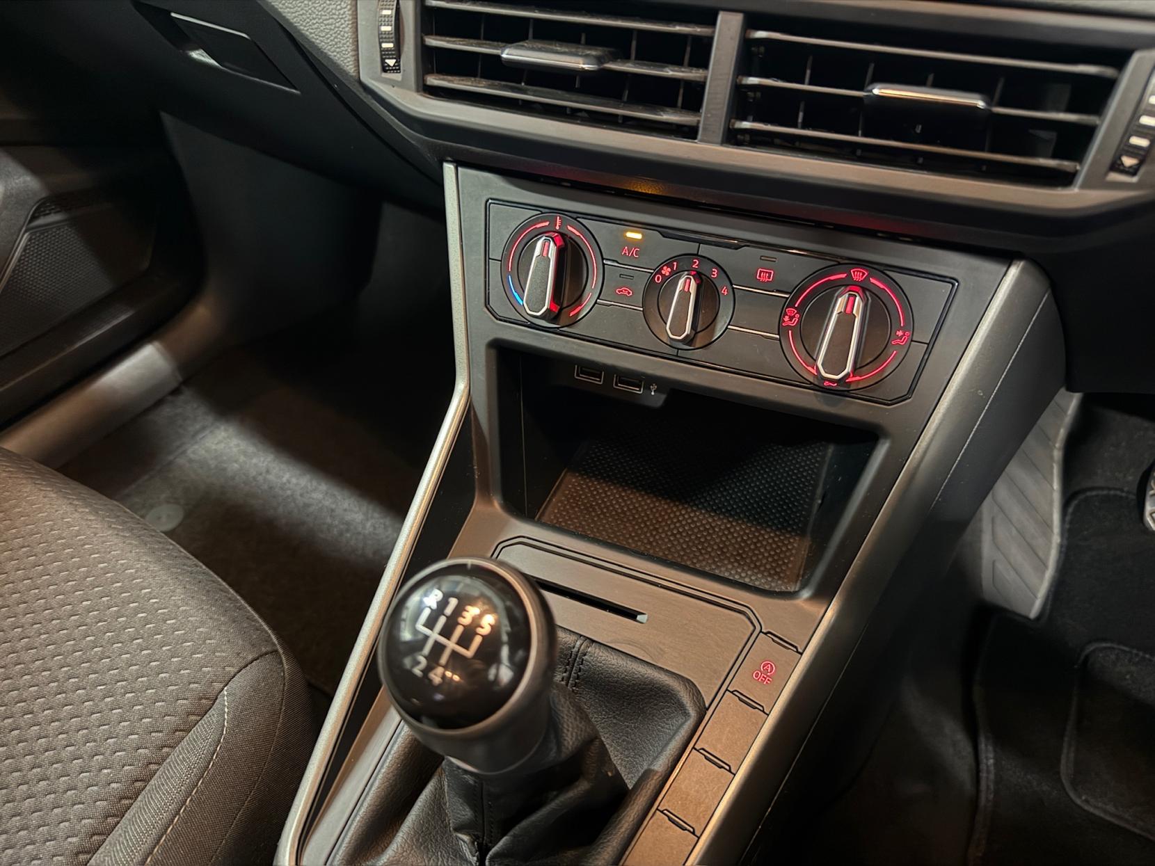 Volkswagen Polo 1.0 EVO SE Hatchback 5dr Petrol Manual Euro 6 (s/s) (65 ps)