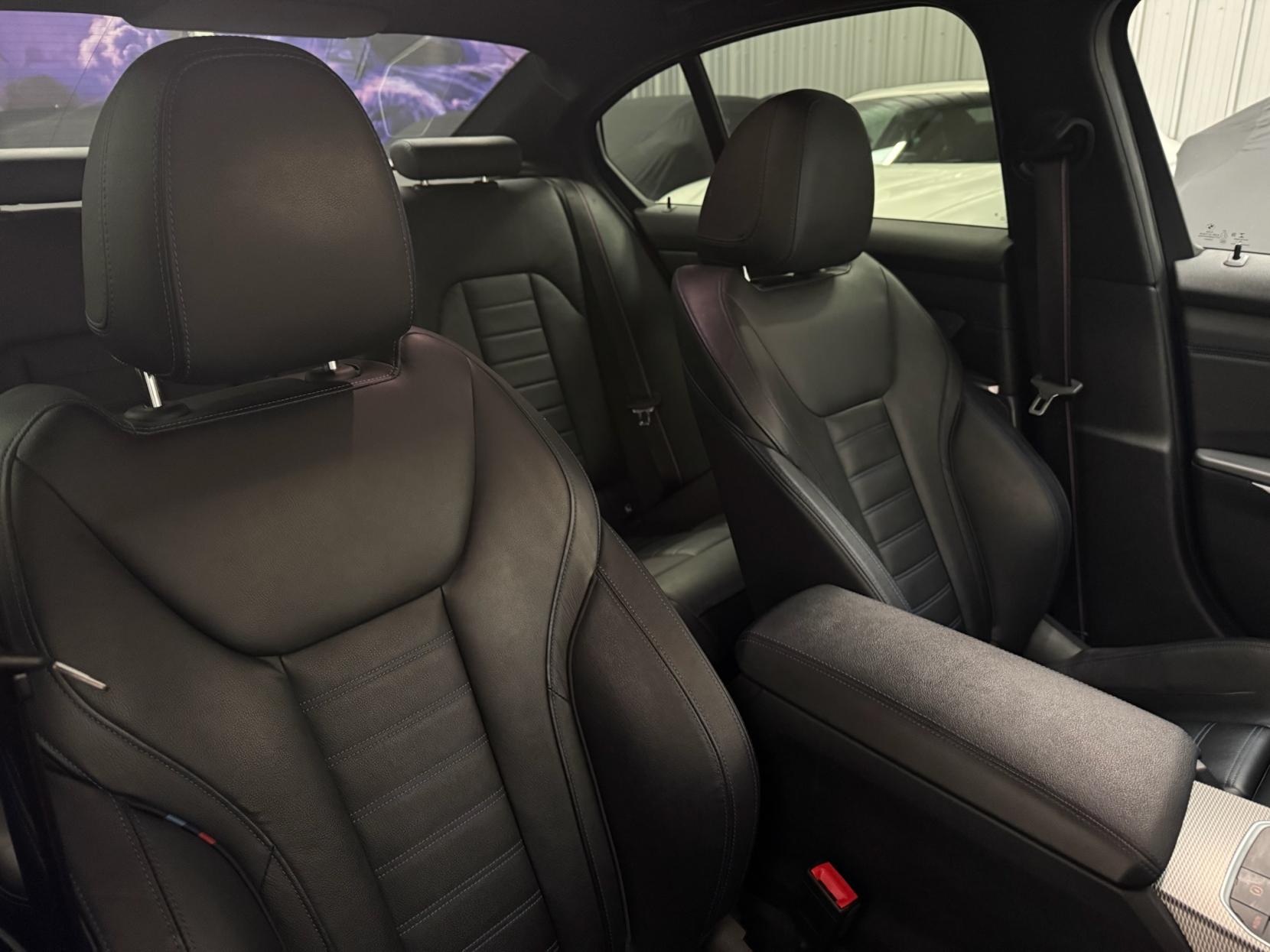 BMW 3 Series 2.0 320i M Sport Saloon 4dr Petrol Auto Euro 6 (s/s) (184 ps)