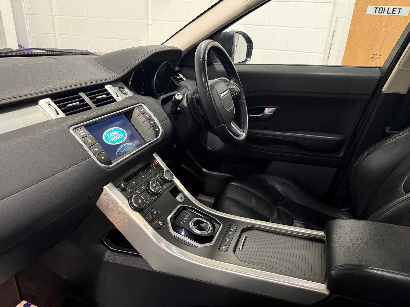 Land Rover Range Rover Evoque 2.2 SD4 Pure Tech SUV 5dr Diesel Auto 4WD Euro 5 (s/s) (190 ps)