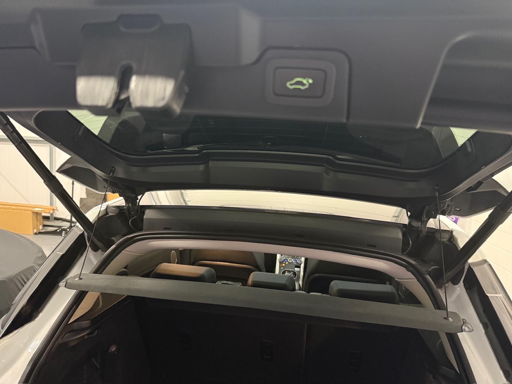 Land Rover Range Rover Evoque 2.2 SD4 Pure Tech SUV 5dr Diesel Auto 4WD Euro 5 (s/s) (190 ps)